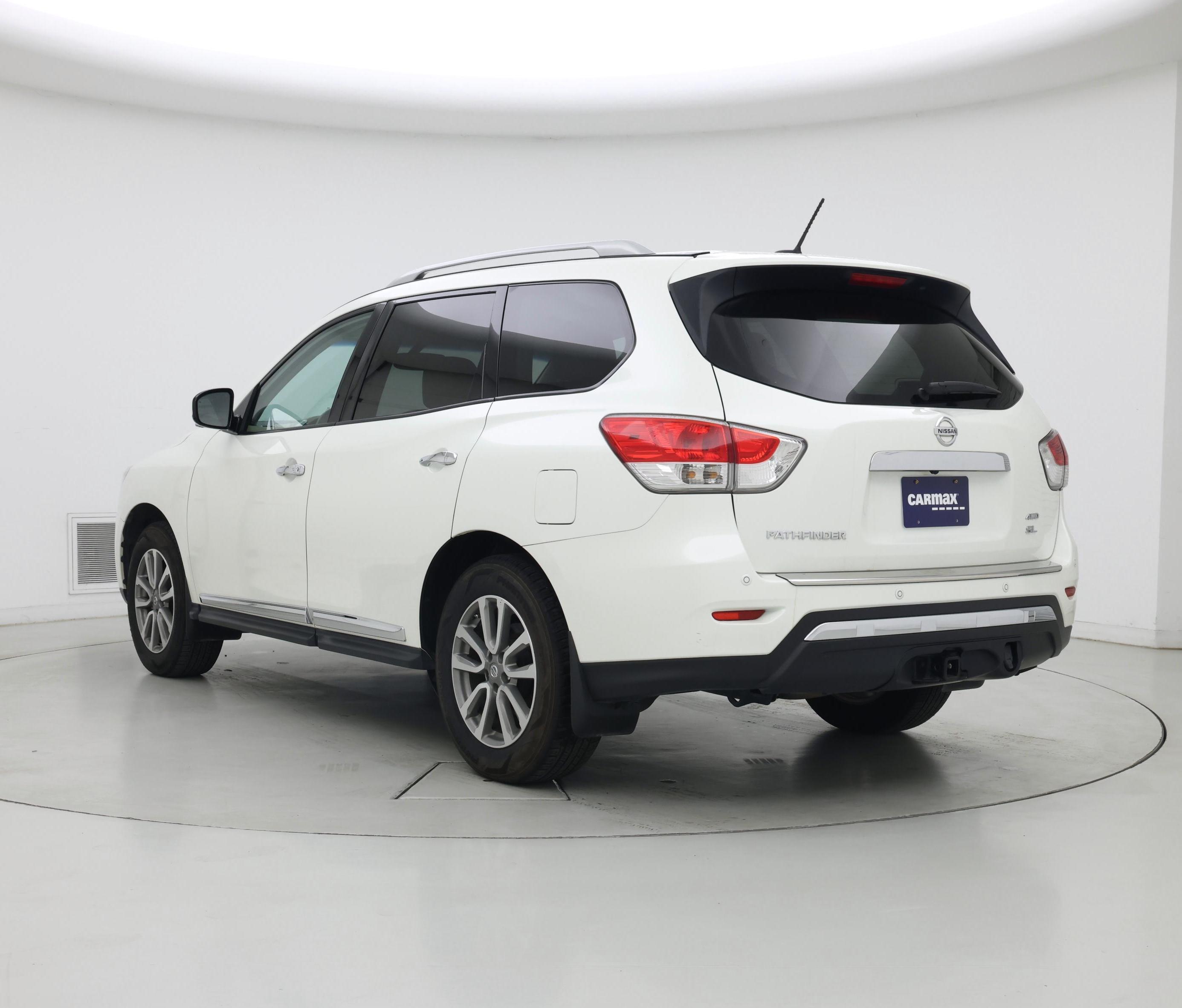 Thumbnail: 2016 Nissan Pathfinder - 2