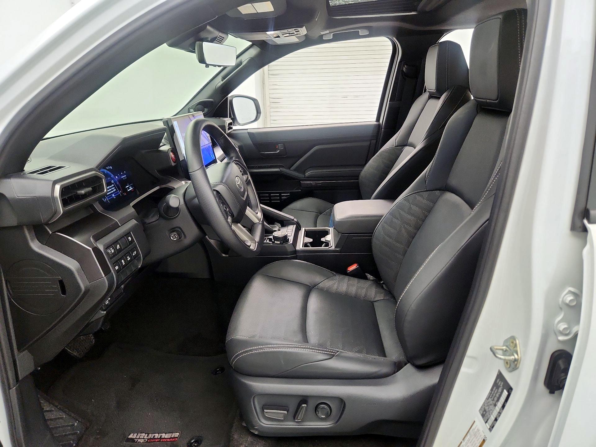 Thumbnail: 2025 Toyota 4Runner - 11