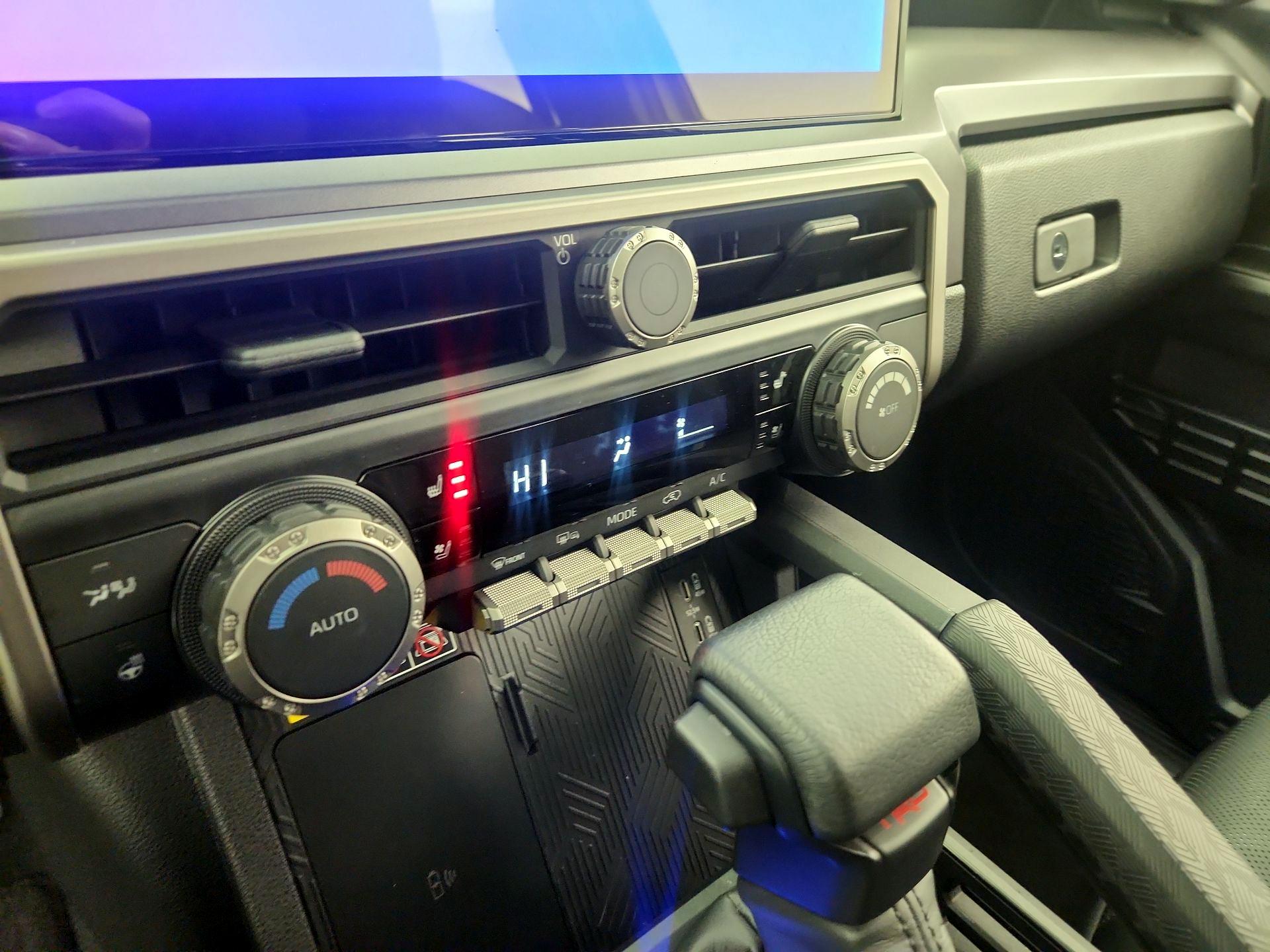 Thumbnail: 2025 Toyota 4Runner - 16