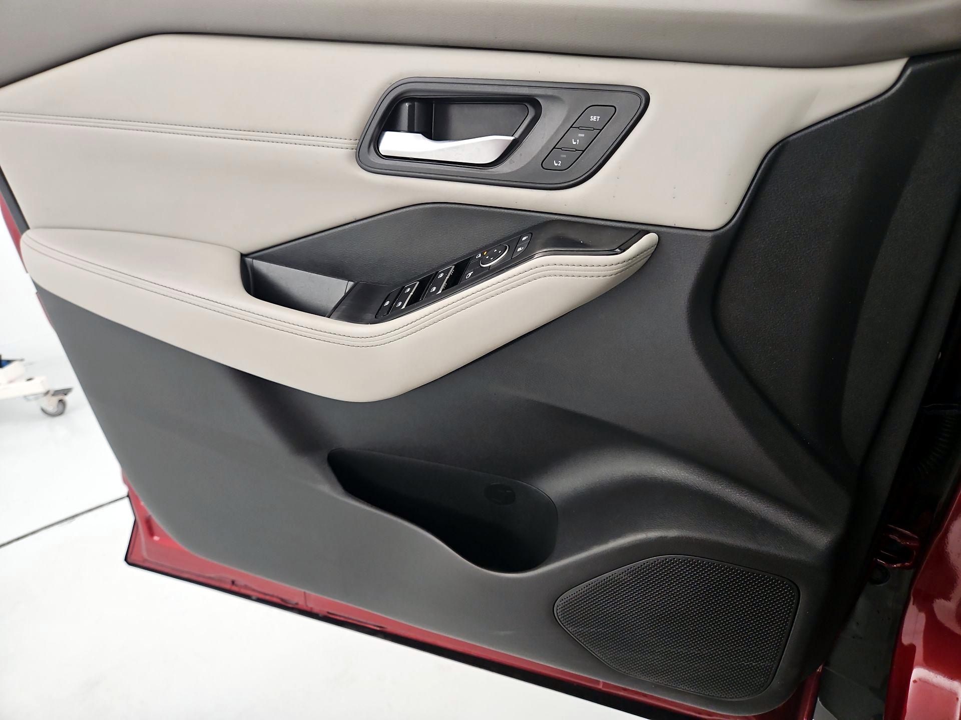 Thumbnail: 2023 Nissan Rogue - 12