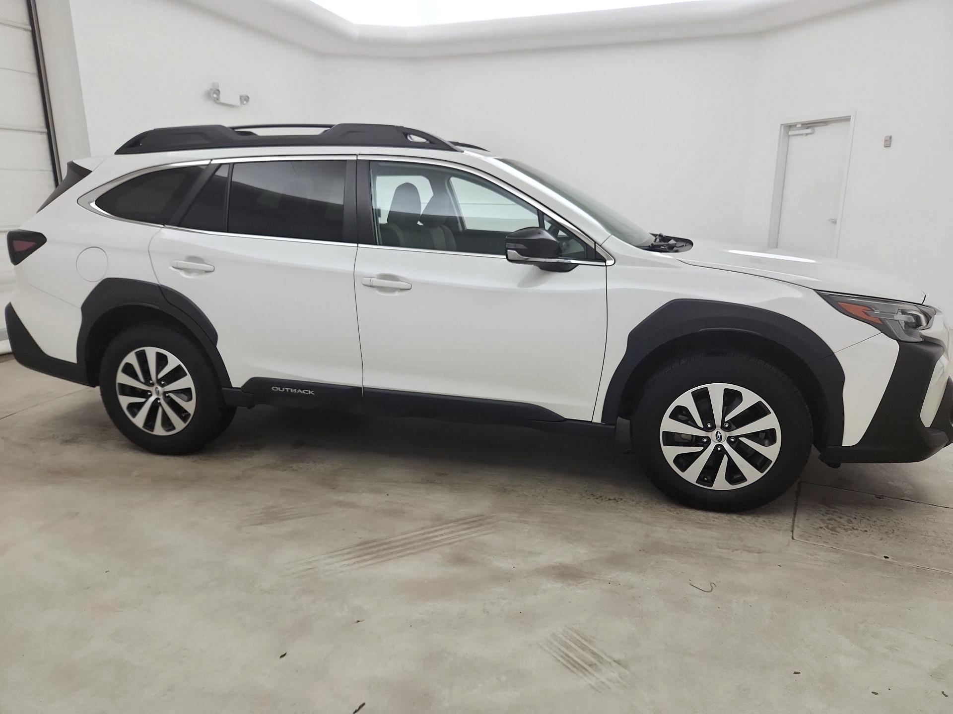 Thumbnail: 2023 Subaru Outback - 4