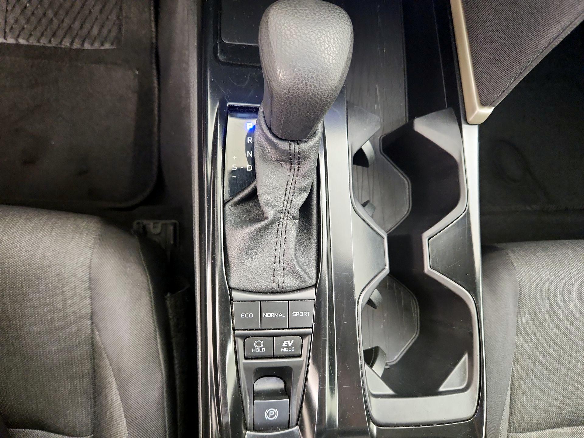 Thumbnail: 2025 Toyota Camry - 17