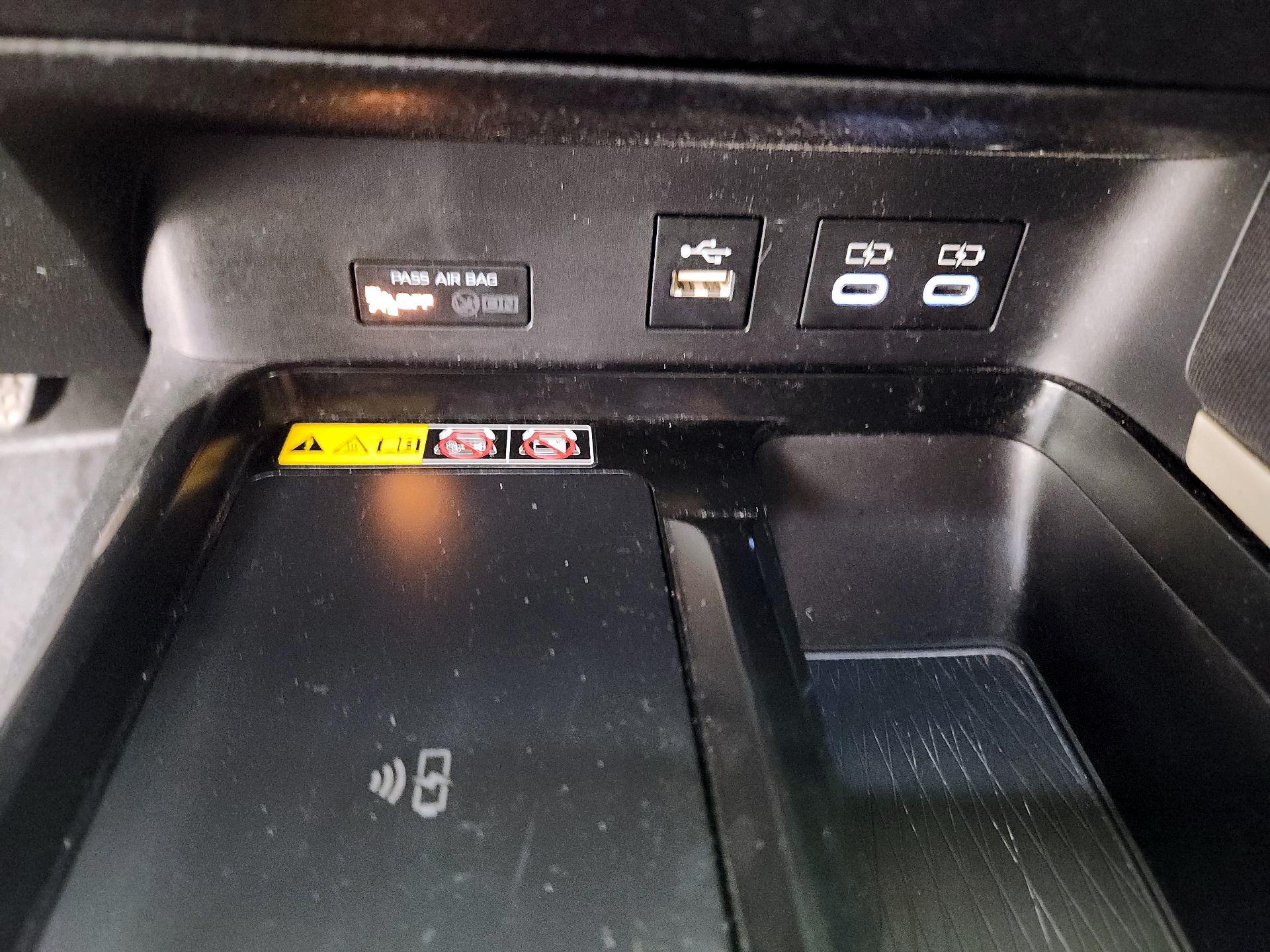 Thumbnail: 2025 Toyota Camry - 18