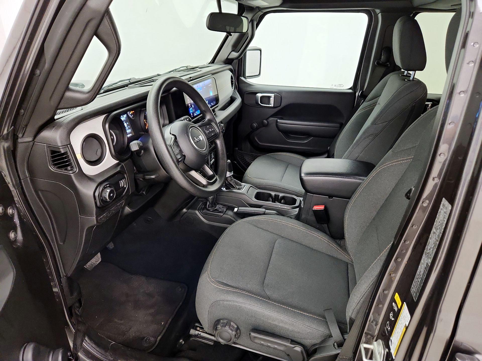 Thumbnail: 2024 Jeep Wrangler - 9