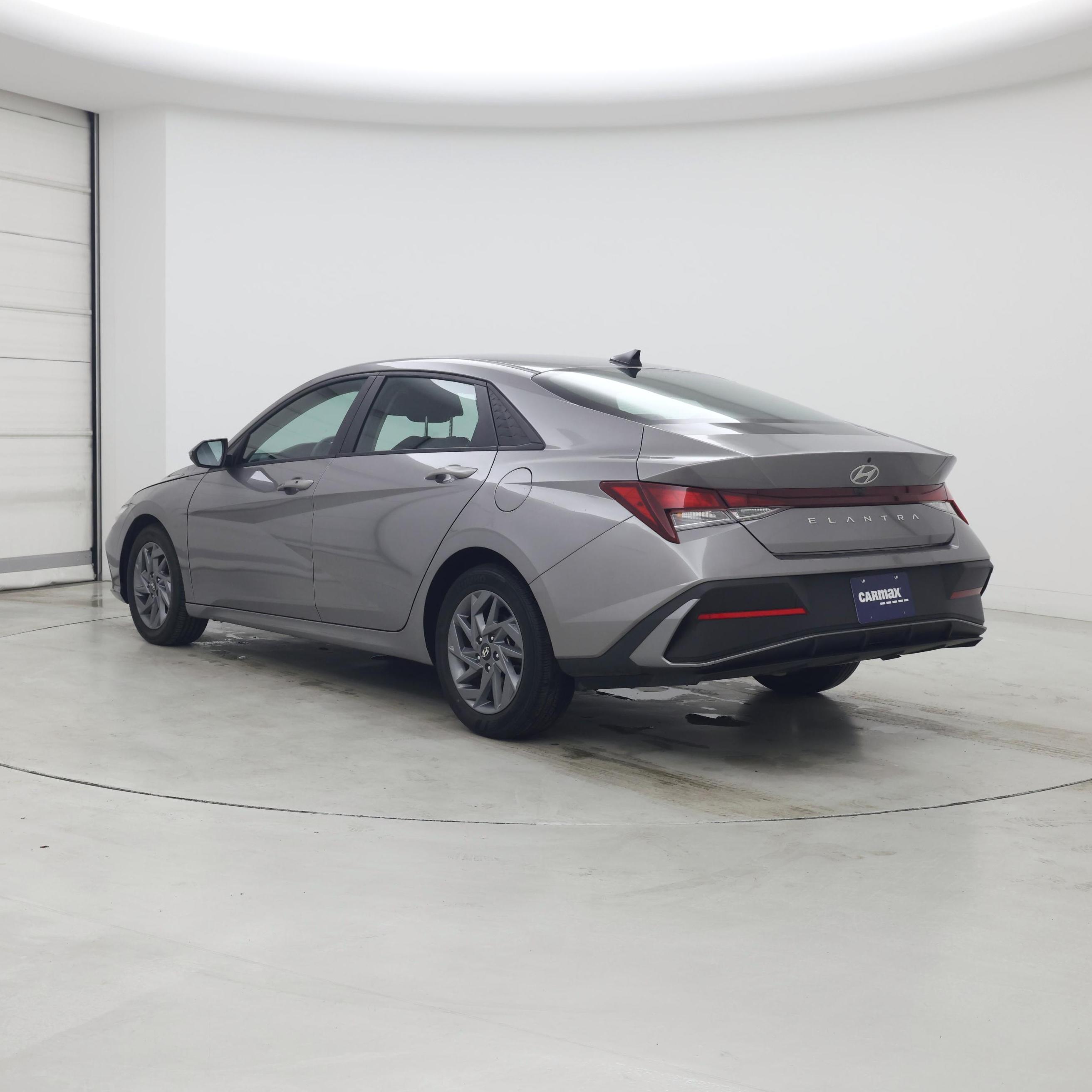 Thumbnail: 2024 Hyundai Elantra - 2