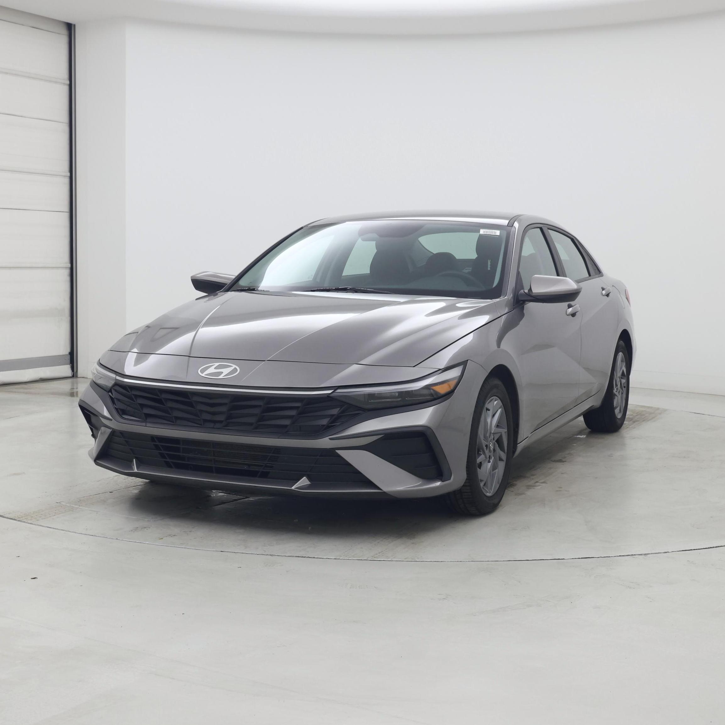 Thumbnail: 2024 Hyundai Elantra - 4