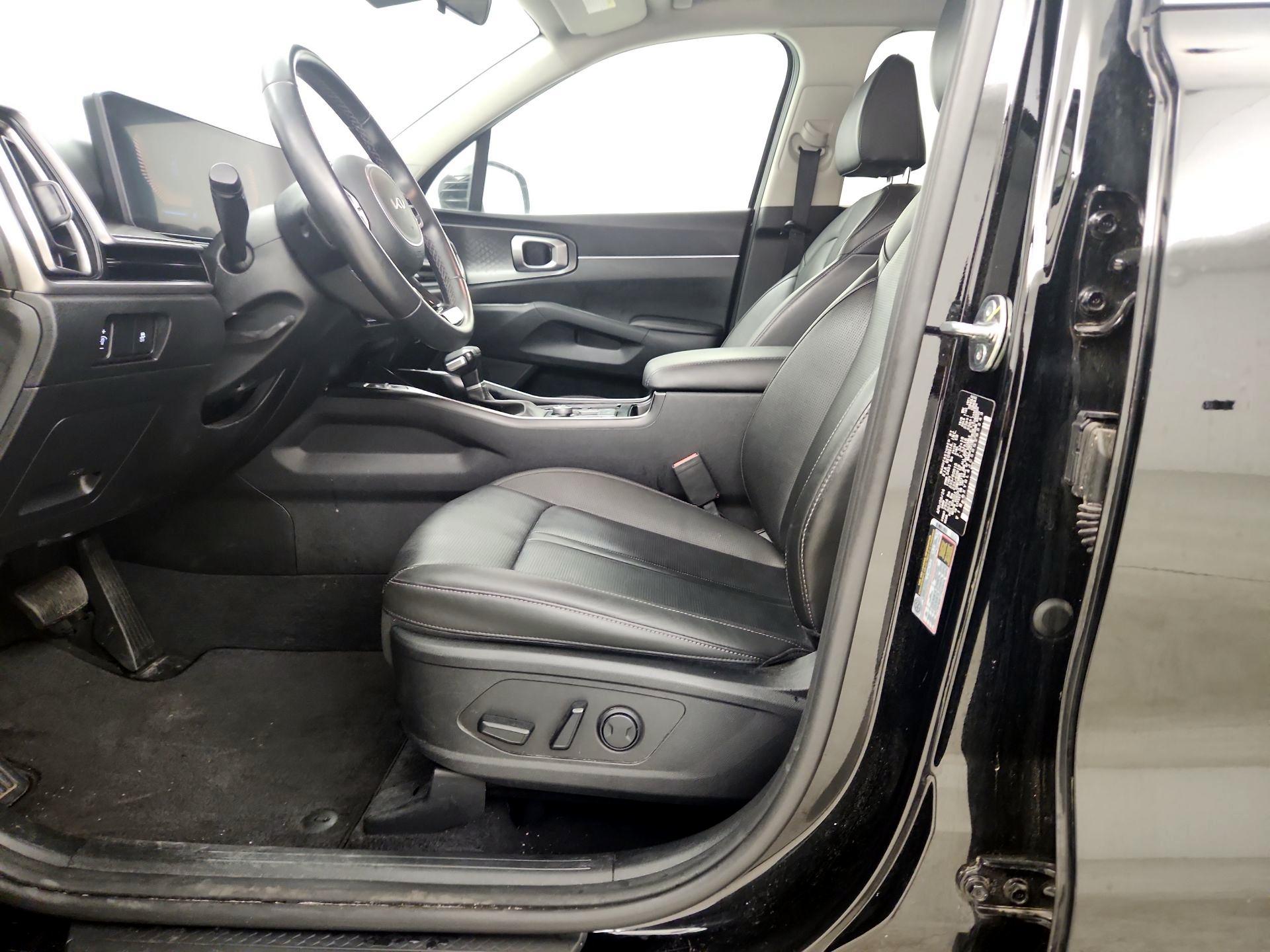 Thumbnail: 2024 Kia Sorento - 9