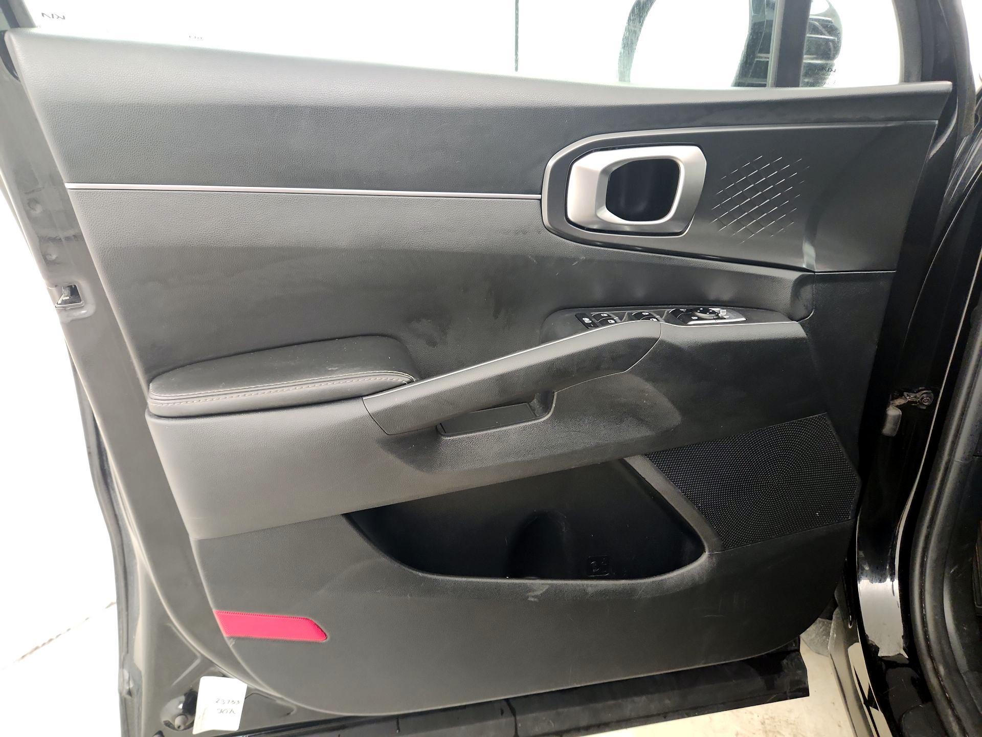 Thumbnail: 2024 Kia Sorento - 10