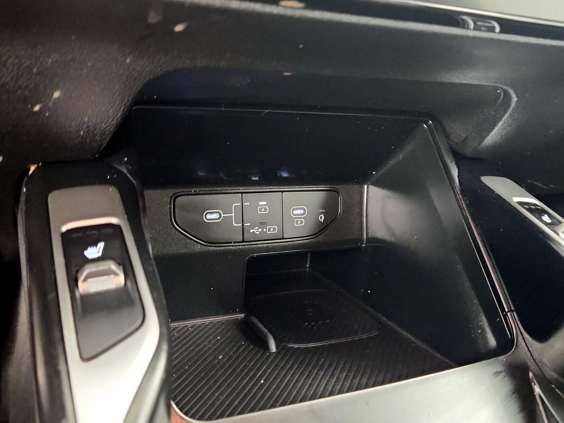 Thumbnail: 2024 Kia Sorento - 17