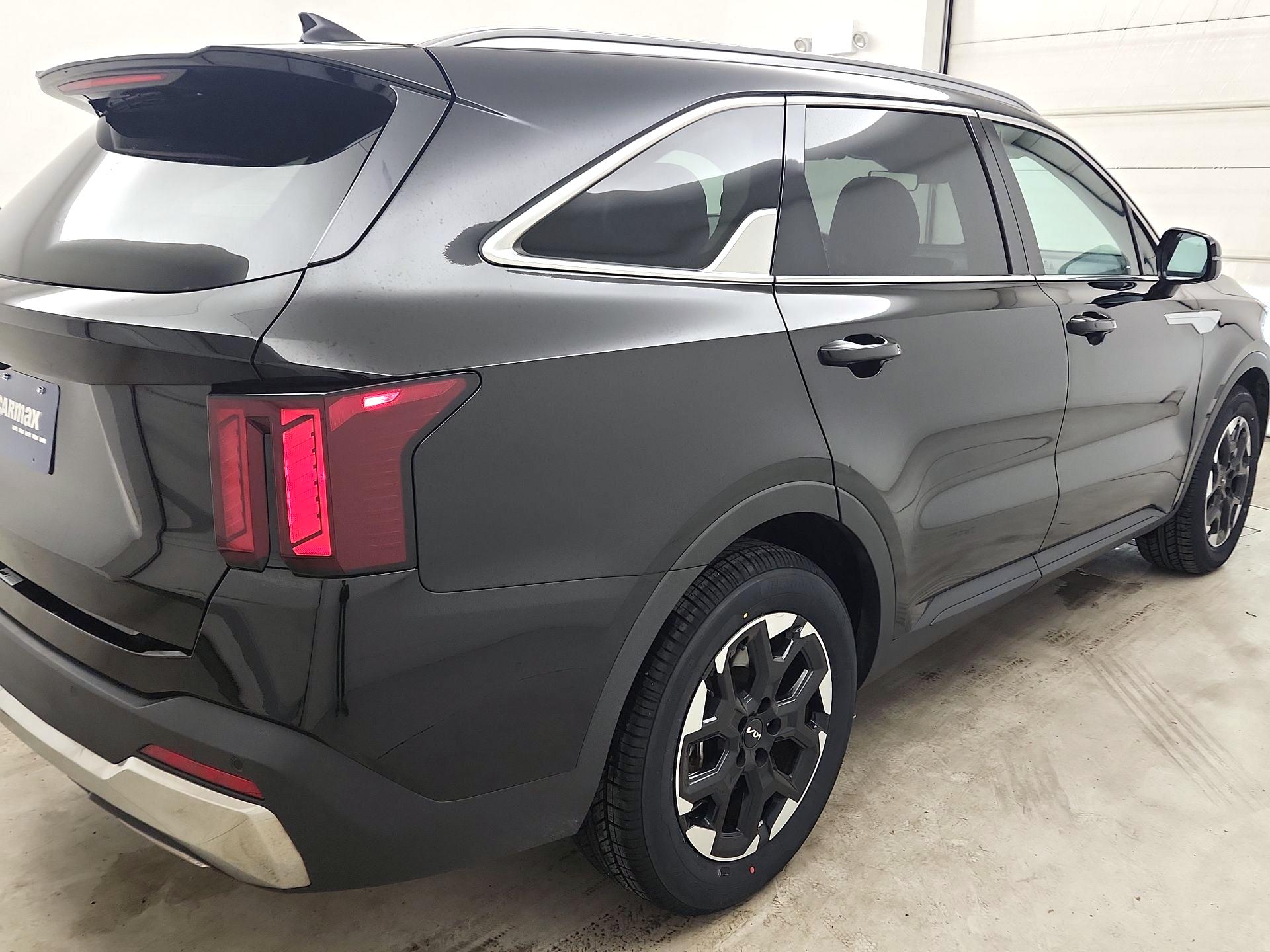 Thumbnail: 2024 Kia Sorento - 5