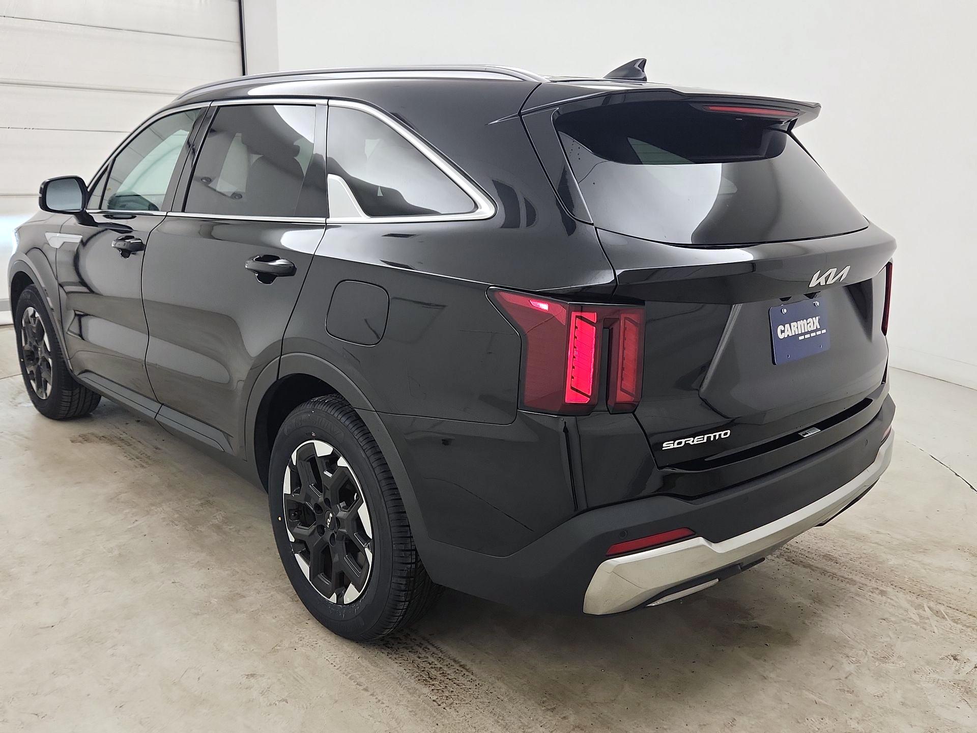 Thumbnail: 2024 Kia Sorento - 7