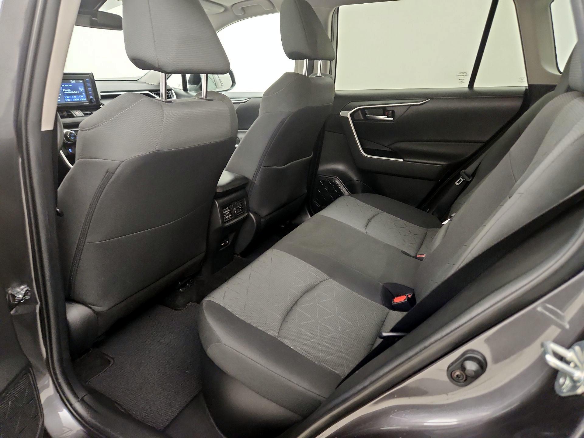 Thumbnail: 2021 Toyota RAV4 - 18