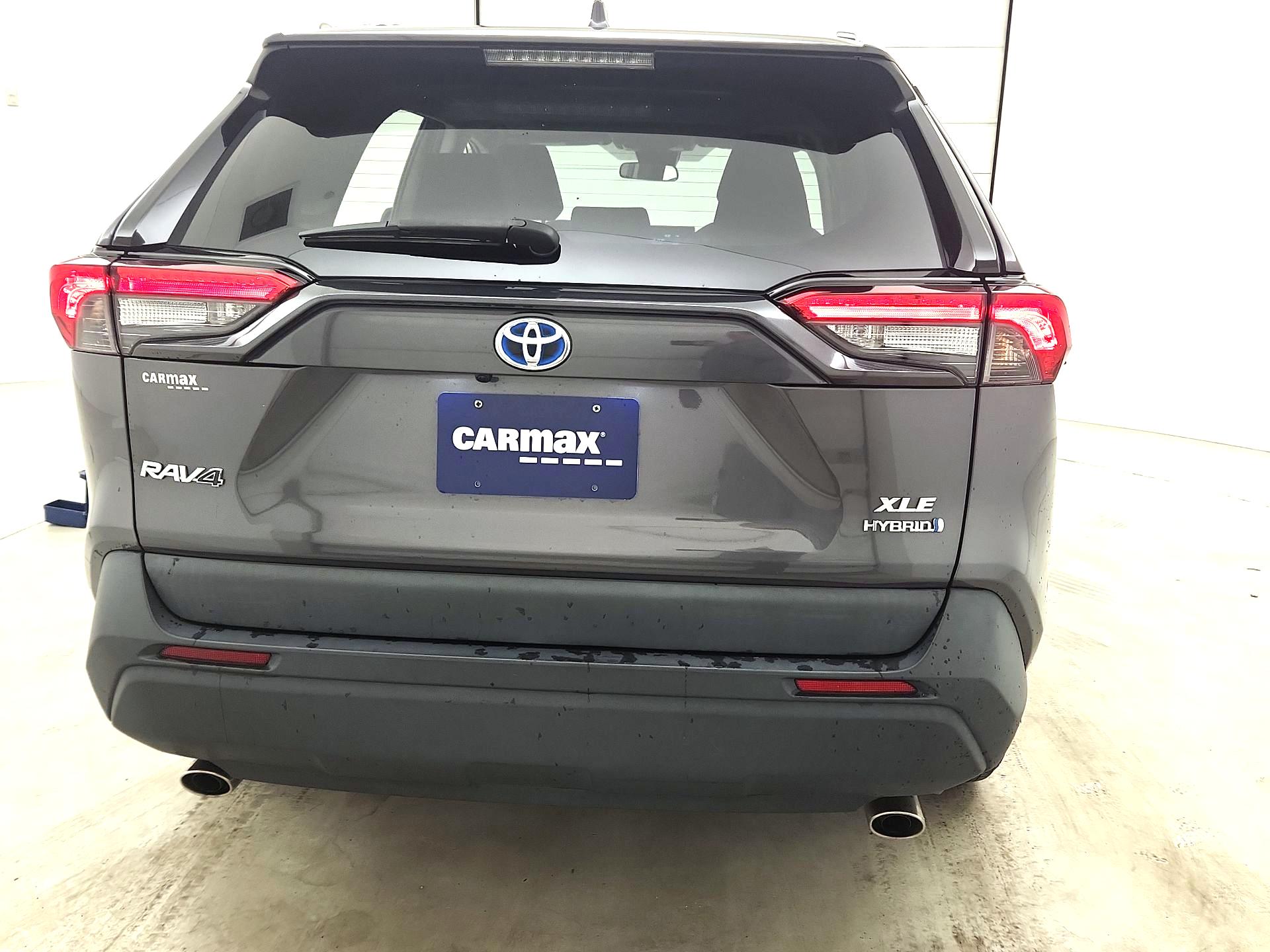 Thumbnail: 2021 Toyota RAV4 - 6