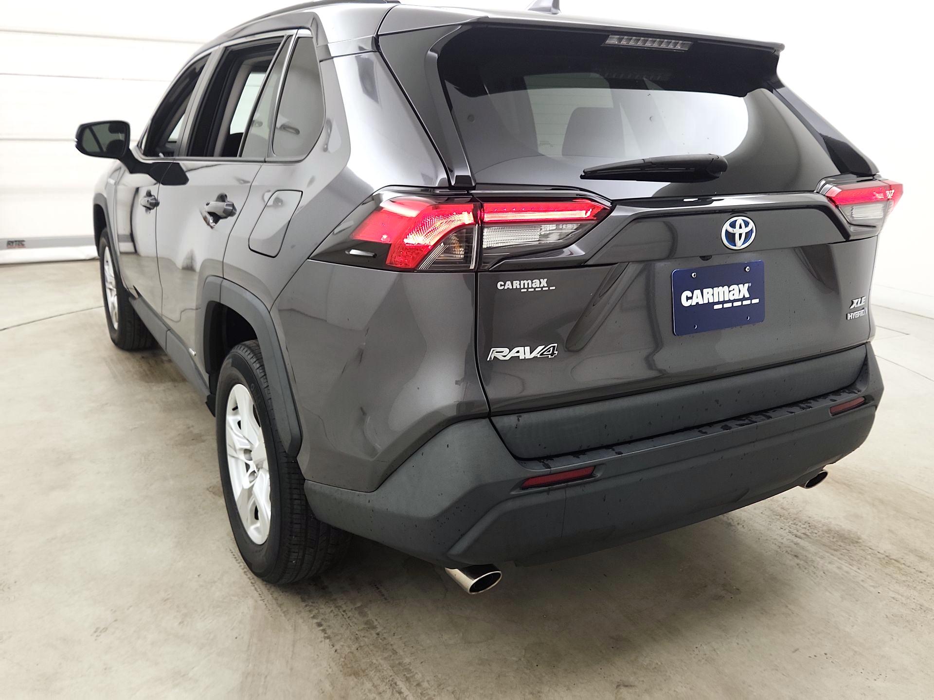 Thumbnail: 2021 Toyota RAV4 - 7