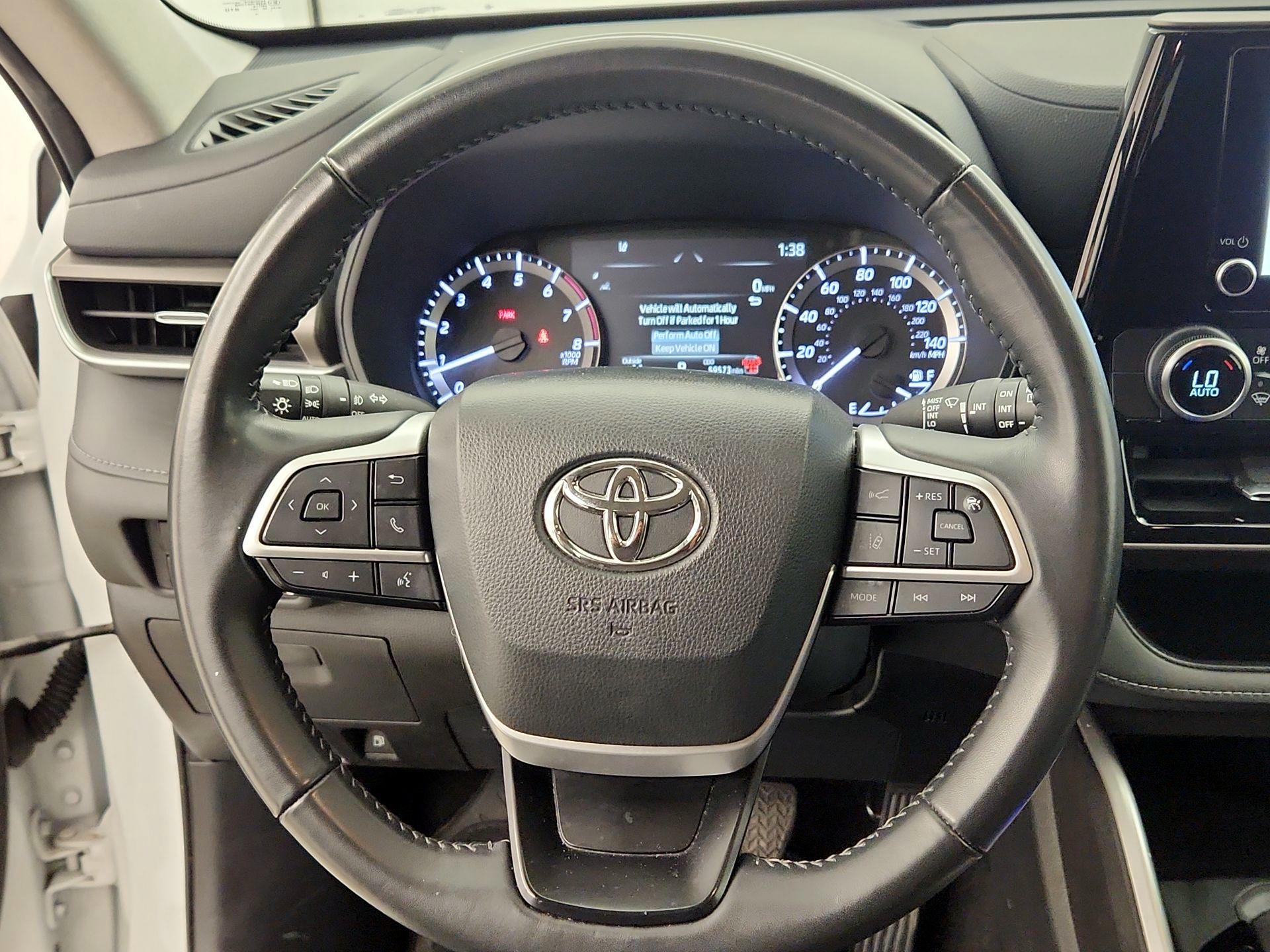 Thumbnail: 2024 Toyota Highlander - 10