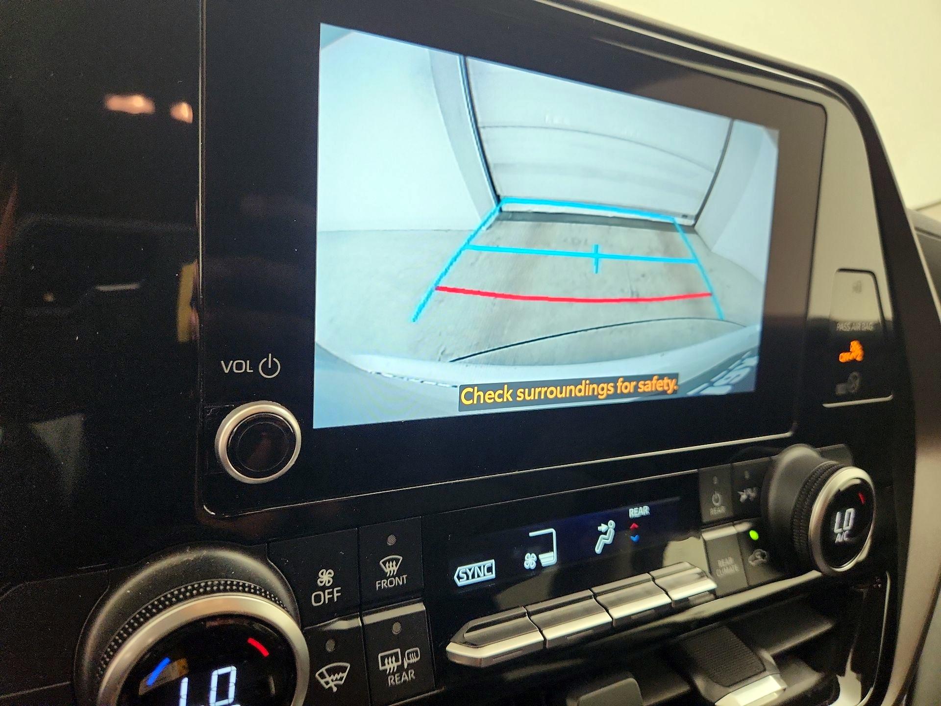 Thumbnail: 2024 Toyota Highlander - 14