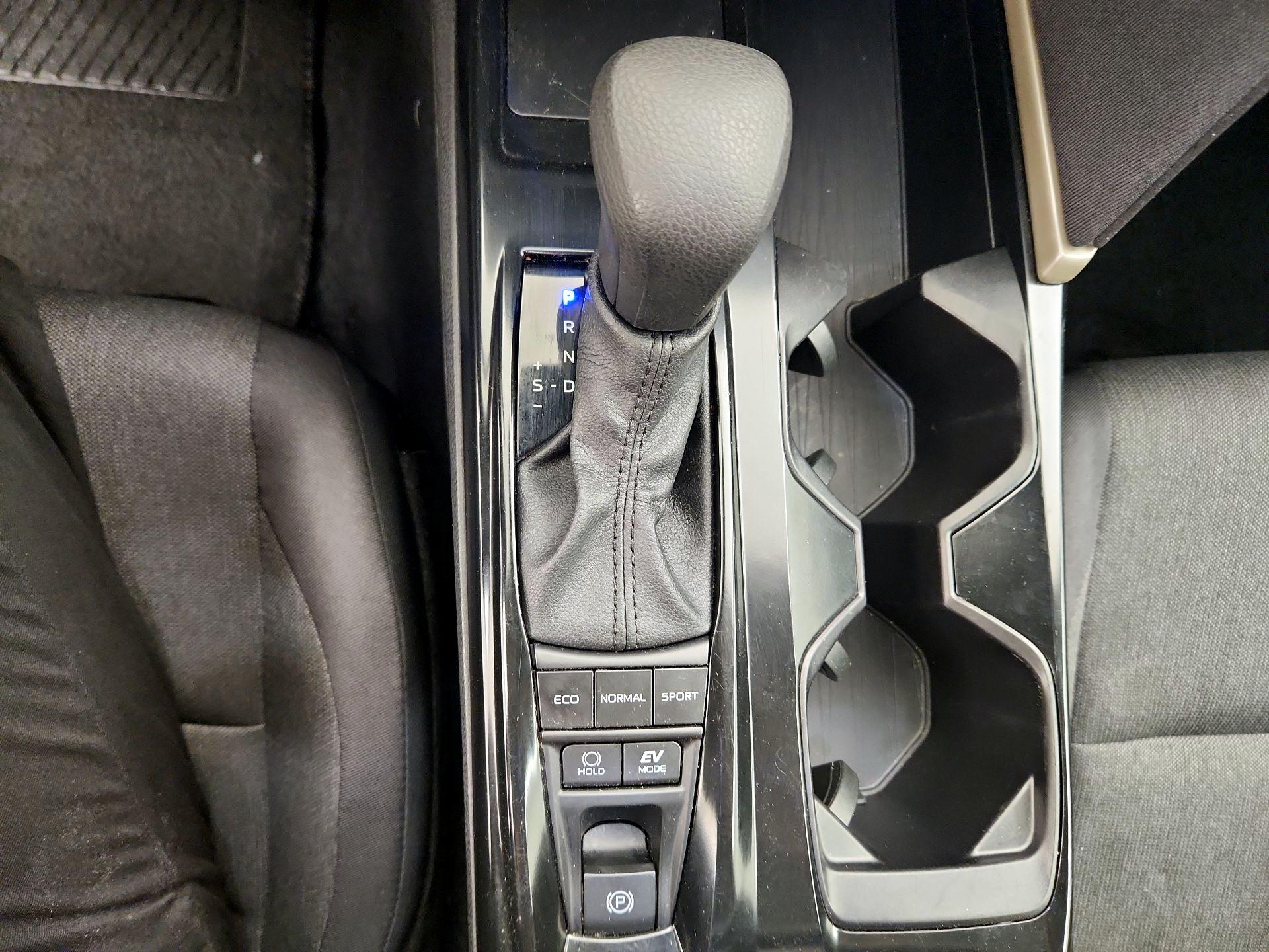 Thumbnail: 2025 Toyota Camry - 17