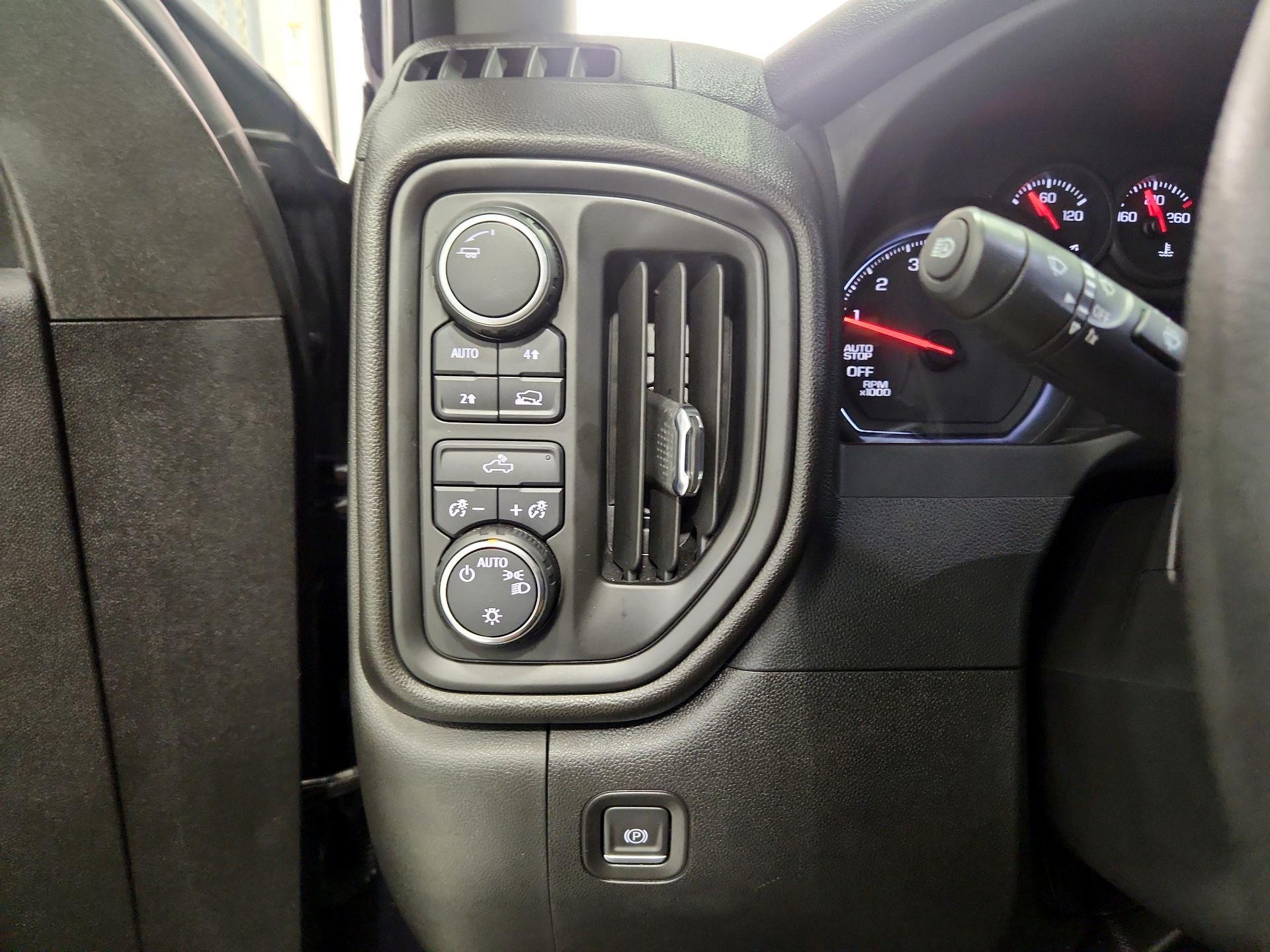 Thumbnail: 2022 Chevrolet Silverado 1500 - 13