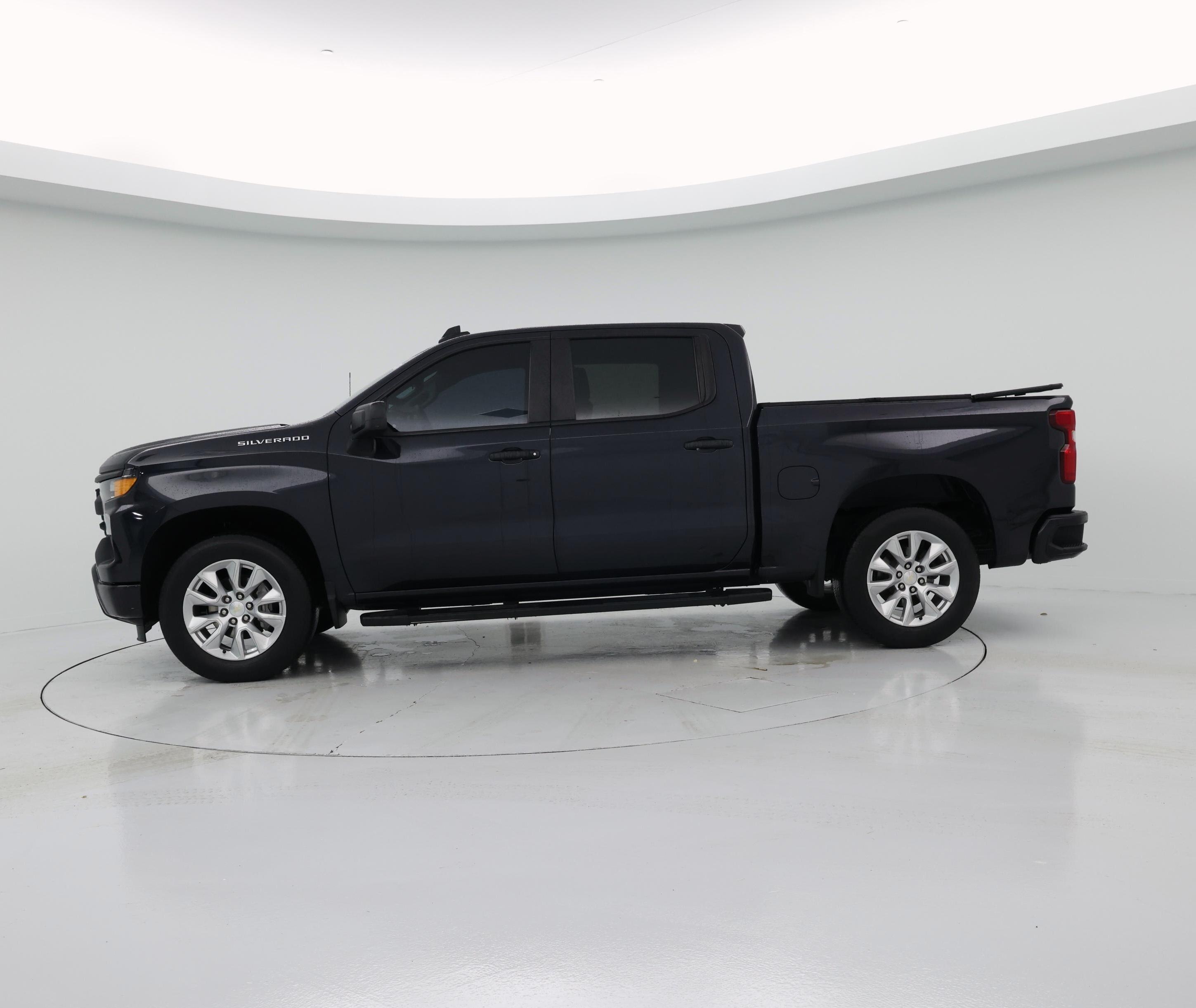 Thumbnail: 2022 Chevrolet Silverado 1500 - 3