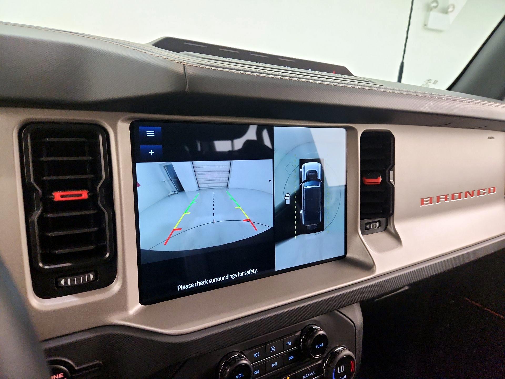 Thumbnail: 2024 Ford Bronco - 15