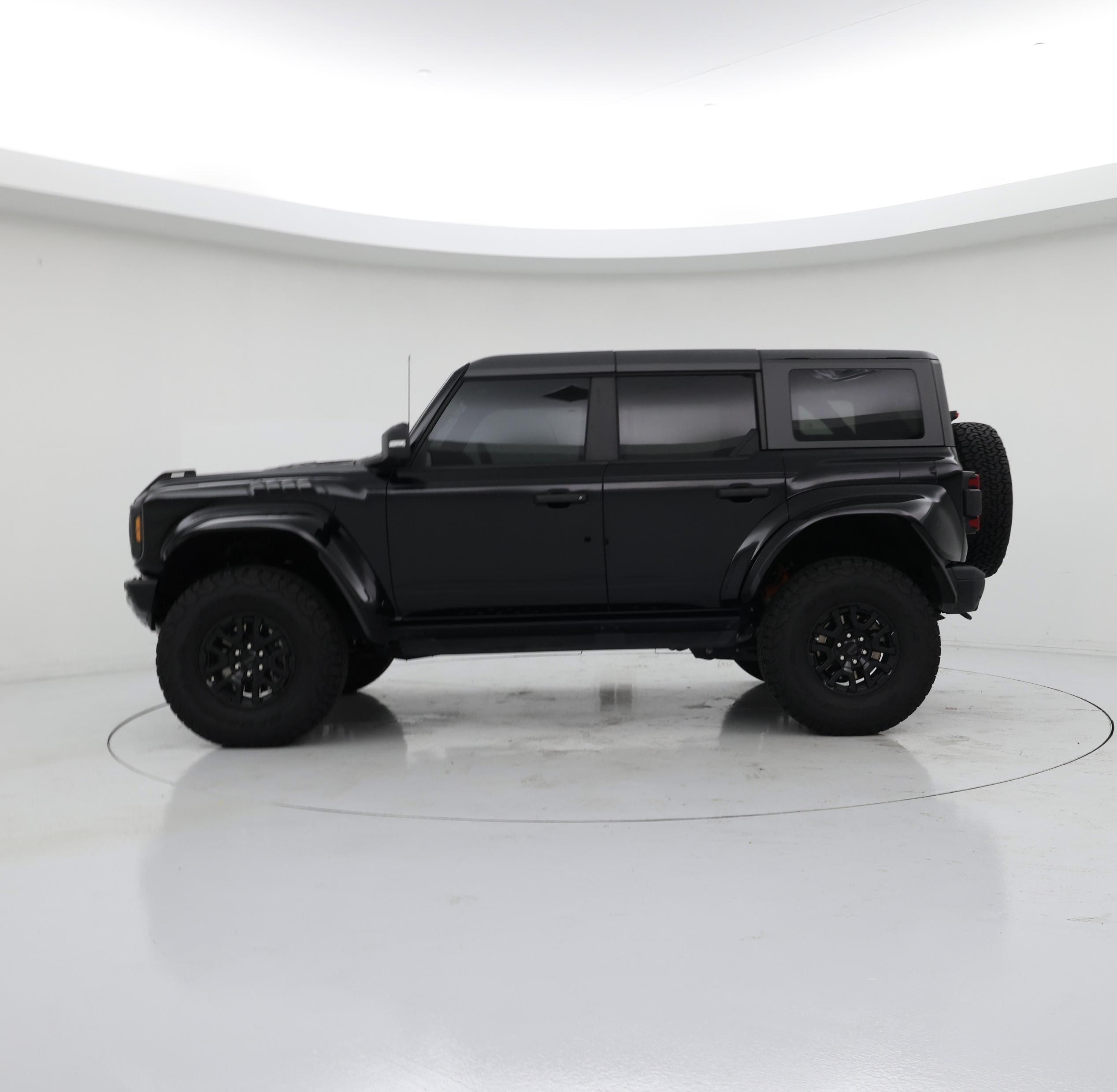 Thumbnail: 2024 Ford Bronco - 3