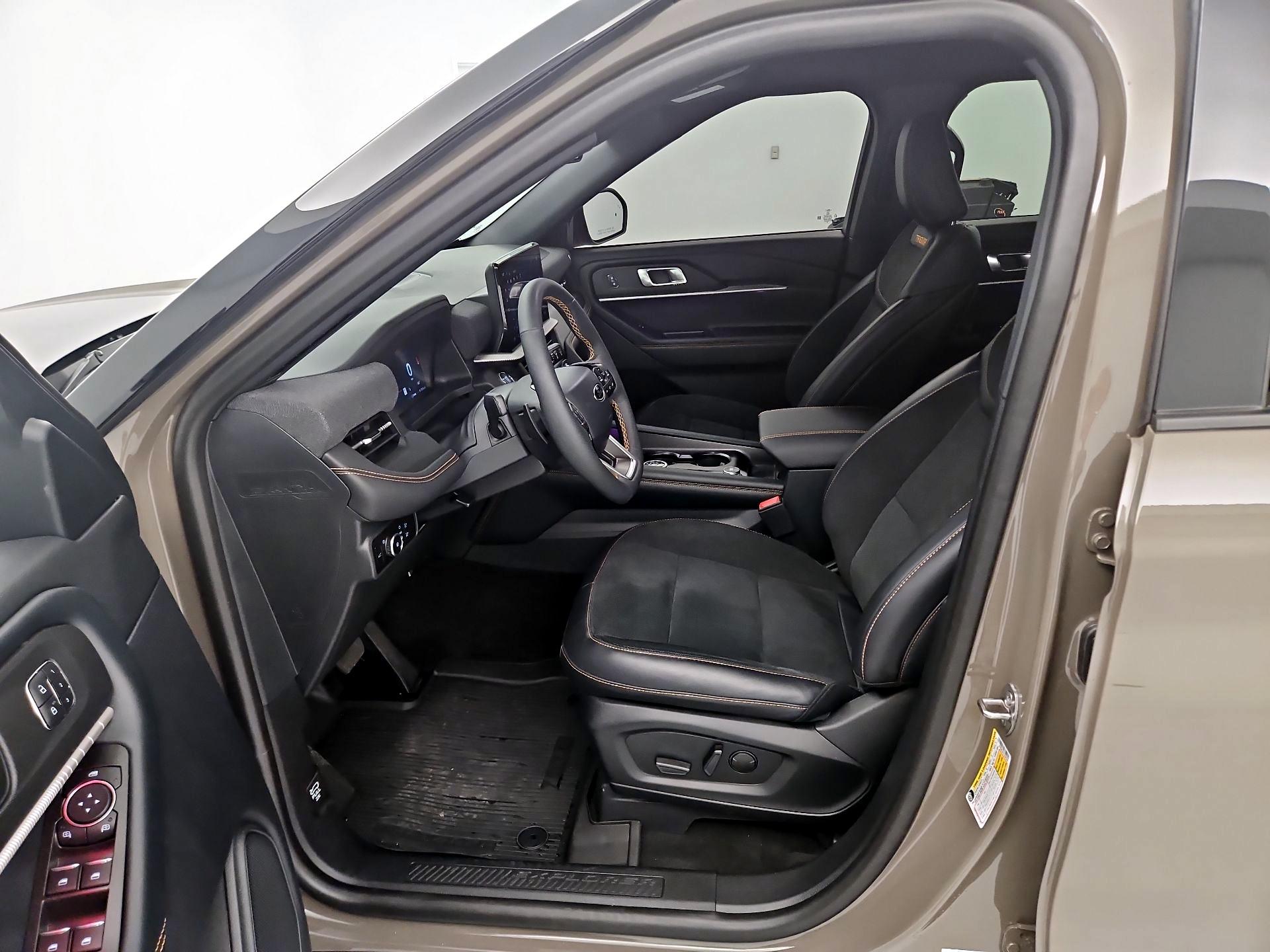 Thumbnail: 2026 Ford Explorer - 11