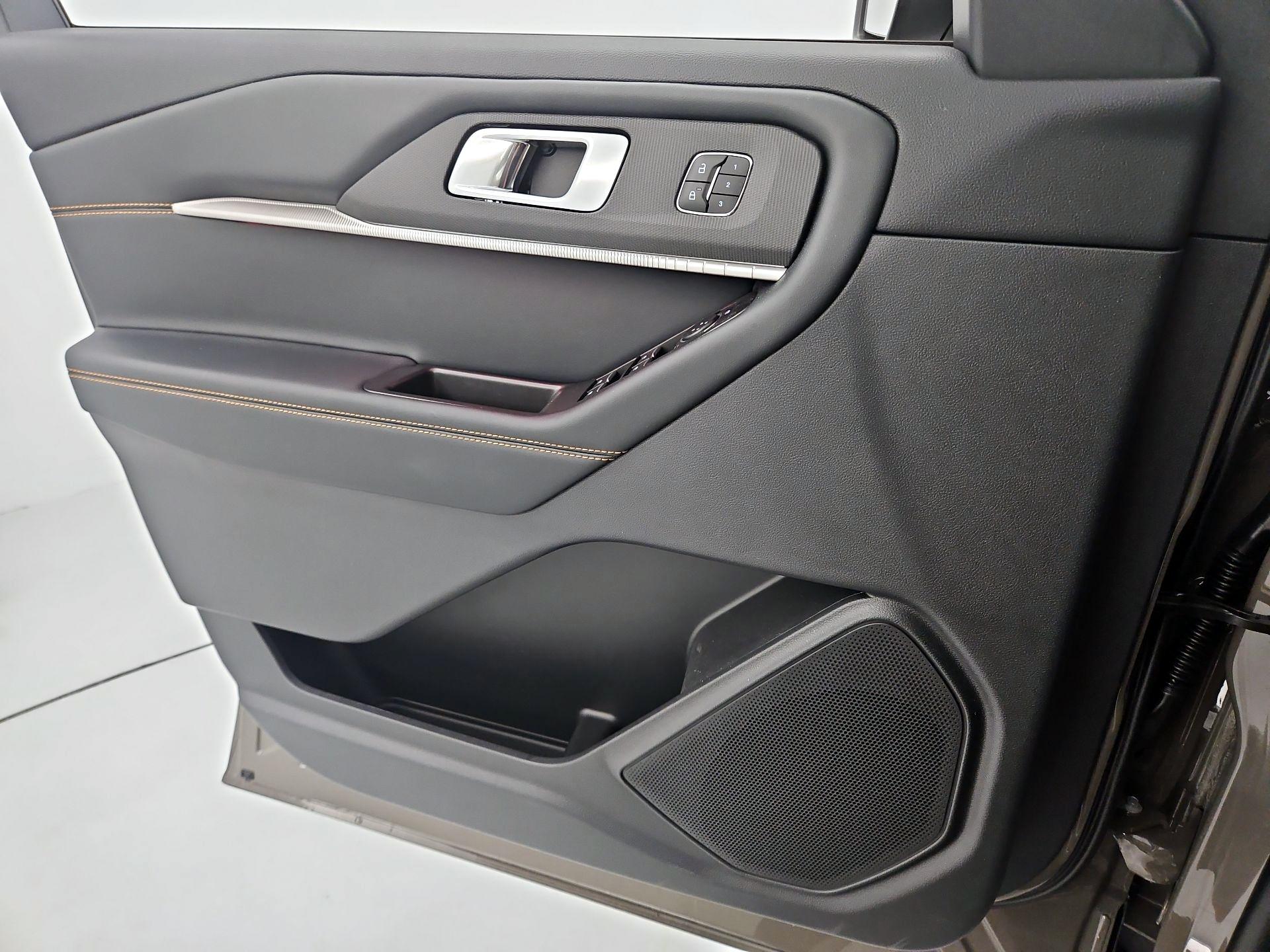 Thumbnail: 2026 Ford Explorer - 12