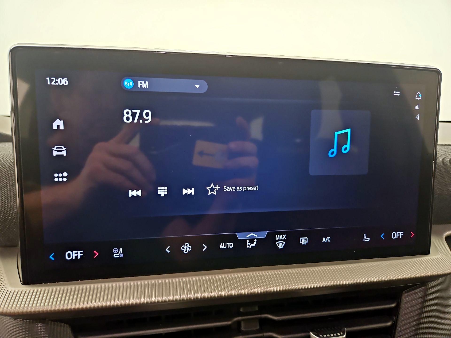 Thumbnail: 2026 Ford Explorer - 16