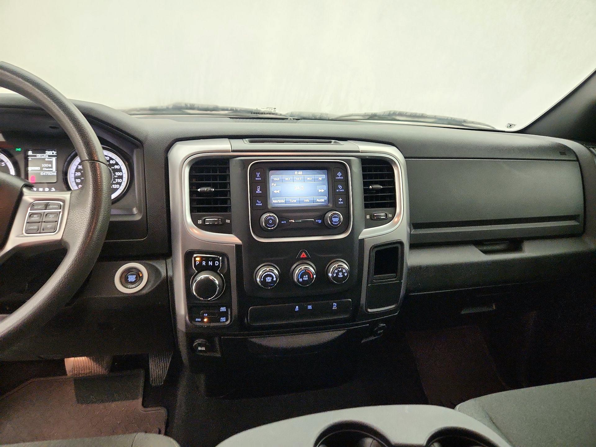 Thumbnail: 2021 RAM 1500 Classic - 9