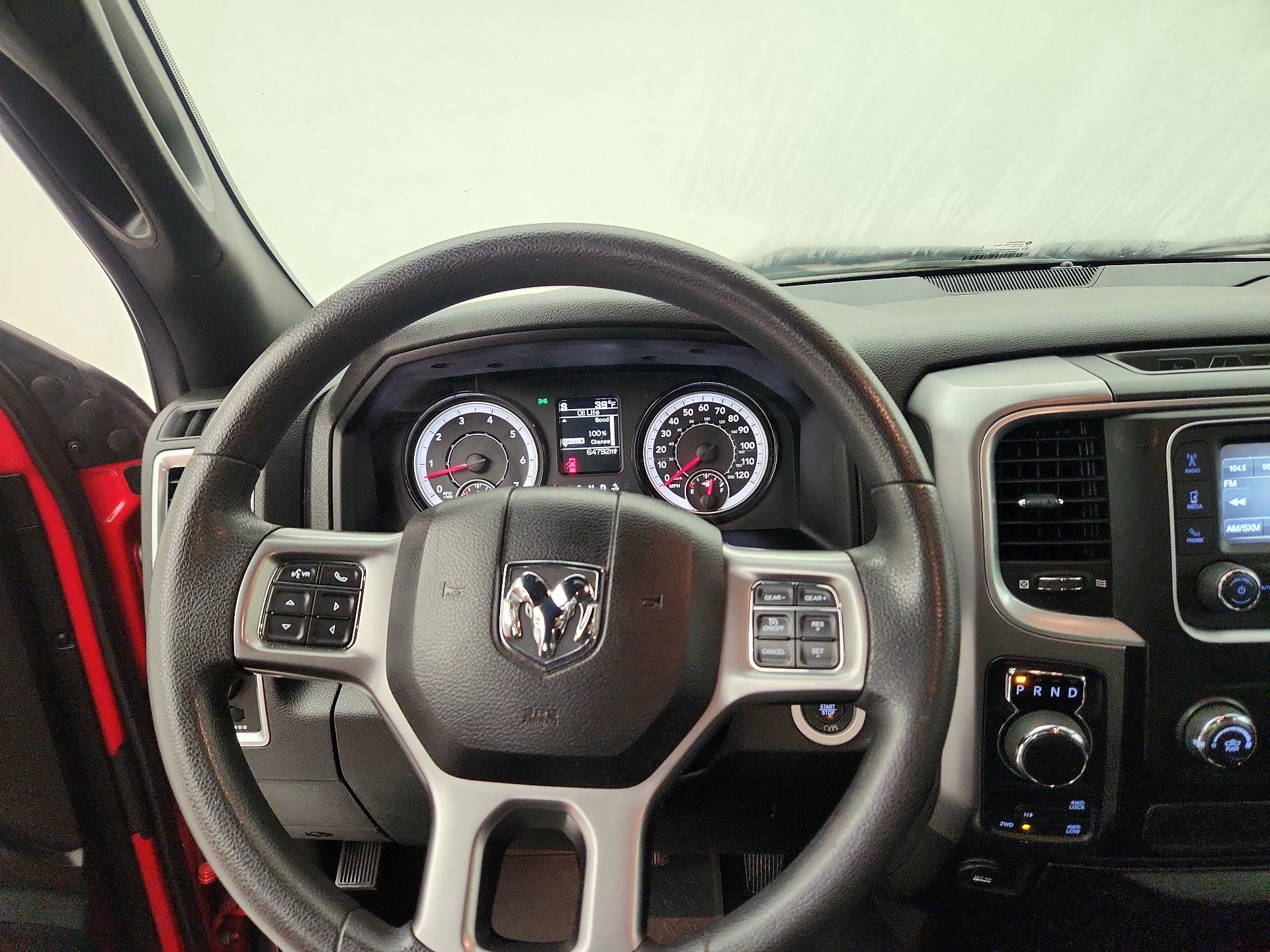 Thumbnail: 2021 RAM 1500 Classic - 10