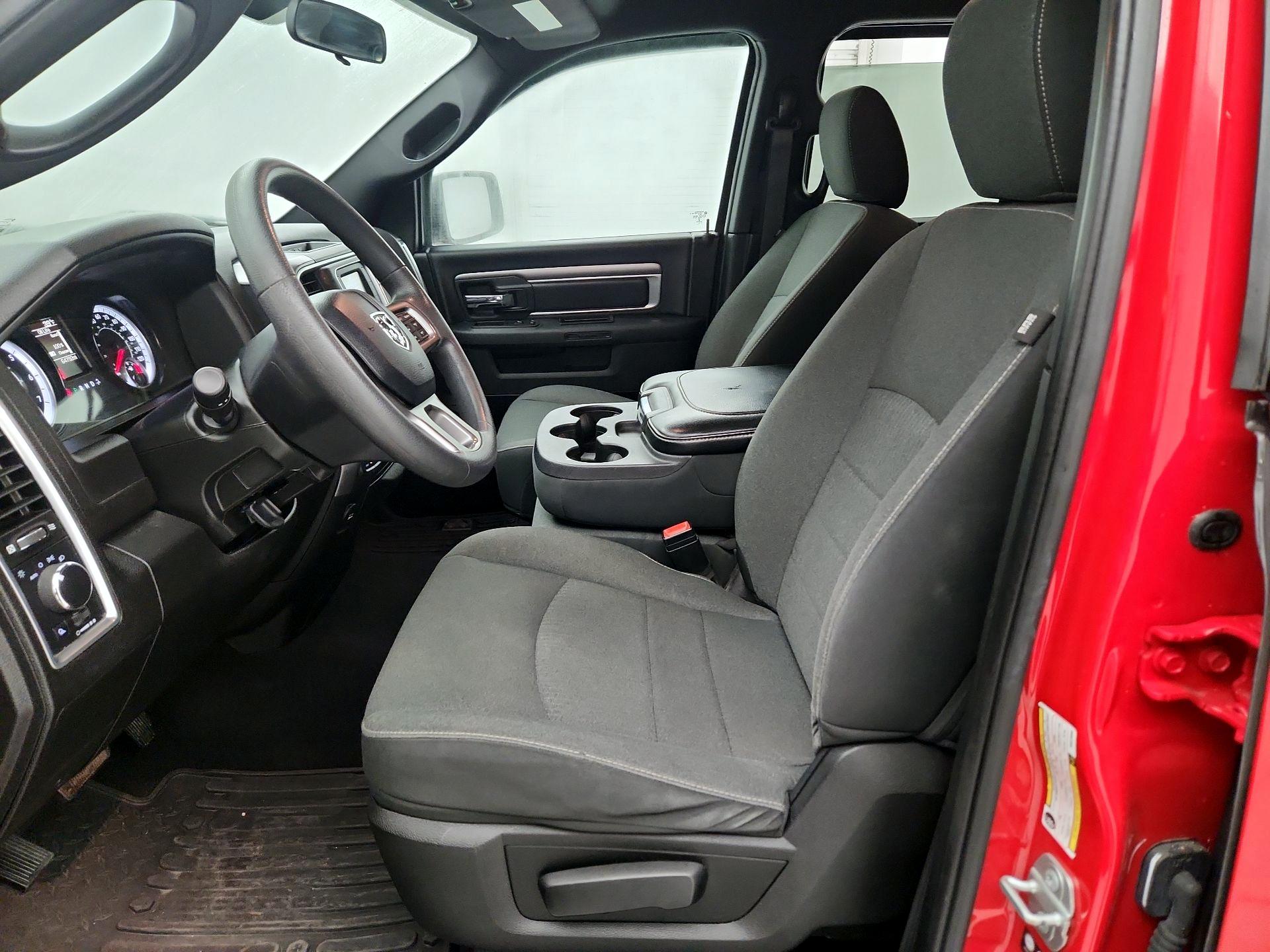 Thumbnail: 2021 RAM 1500 Classic - 11