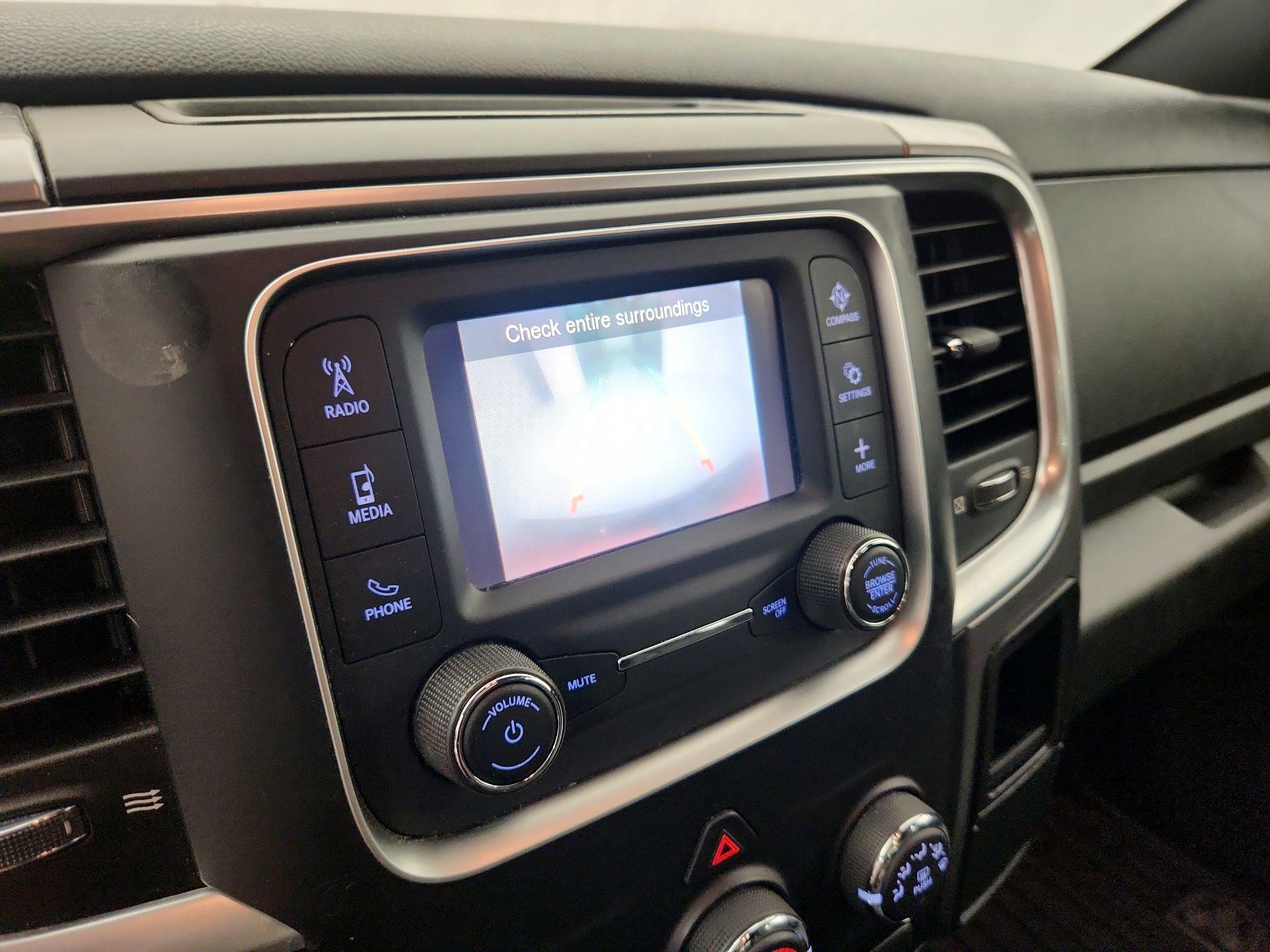 Thumbnail: 2021 RAM 1500 Classic - 14