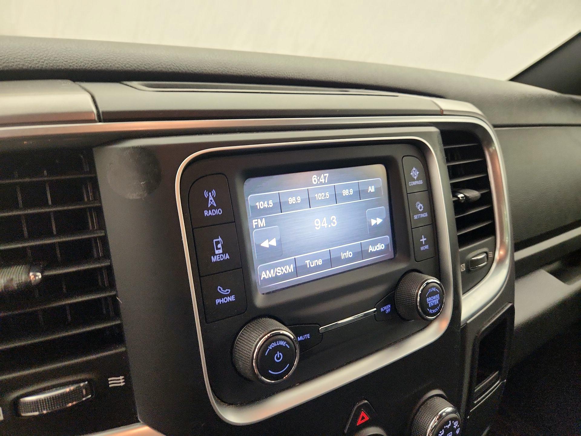 Thumbnail: 2021 RAM 1500 Classic - 15