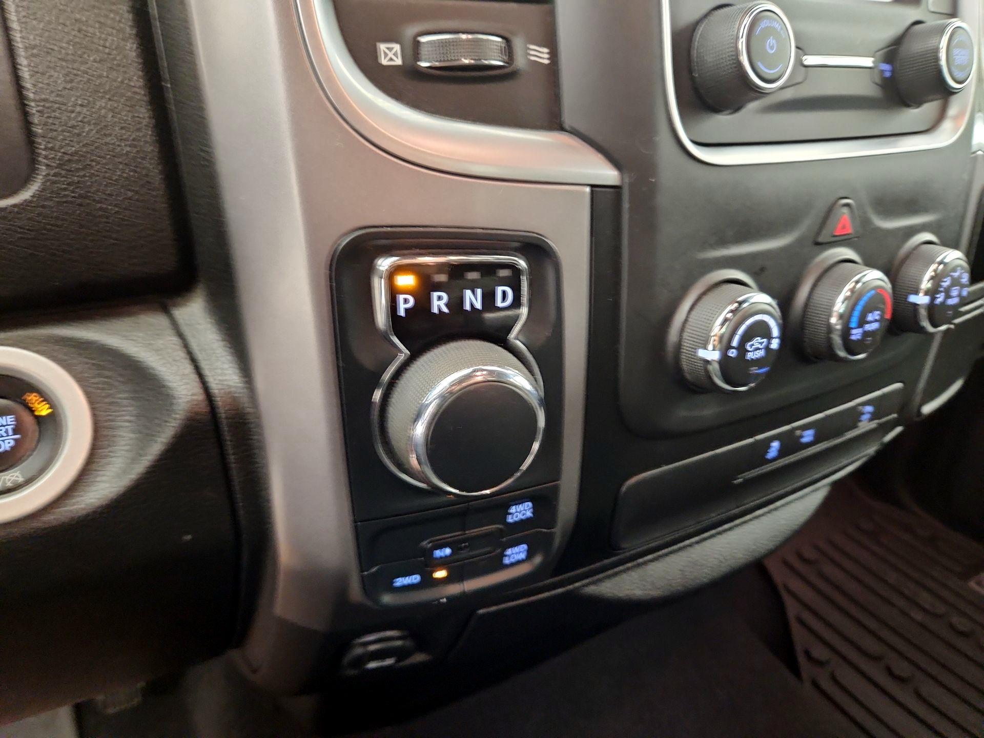 Thumbnail: 2021 RAM 1500 Classic - 17