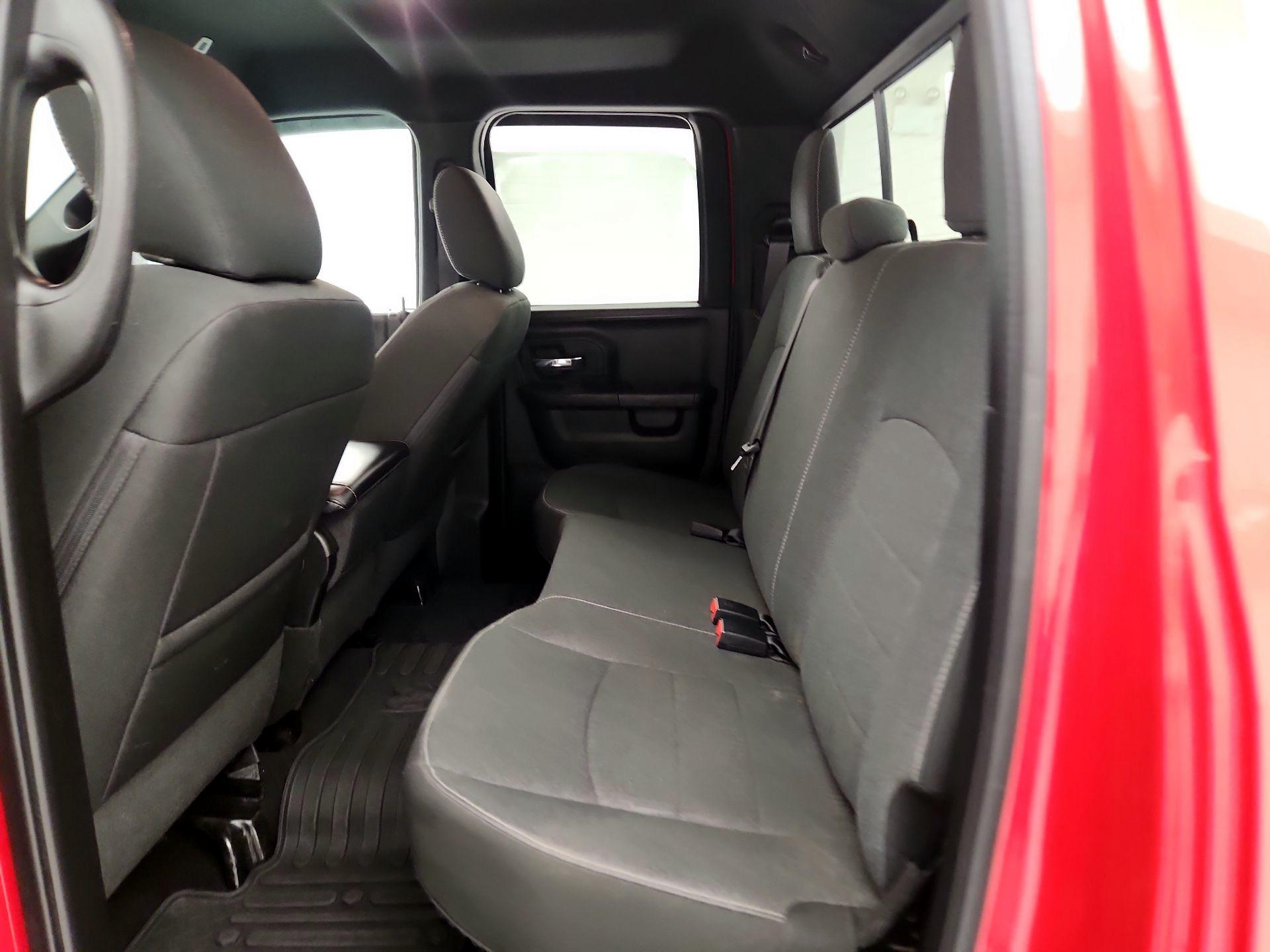 Thumbnail: 2021 RAM 1500 Classic - 19