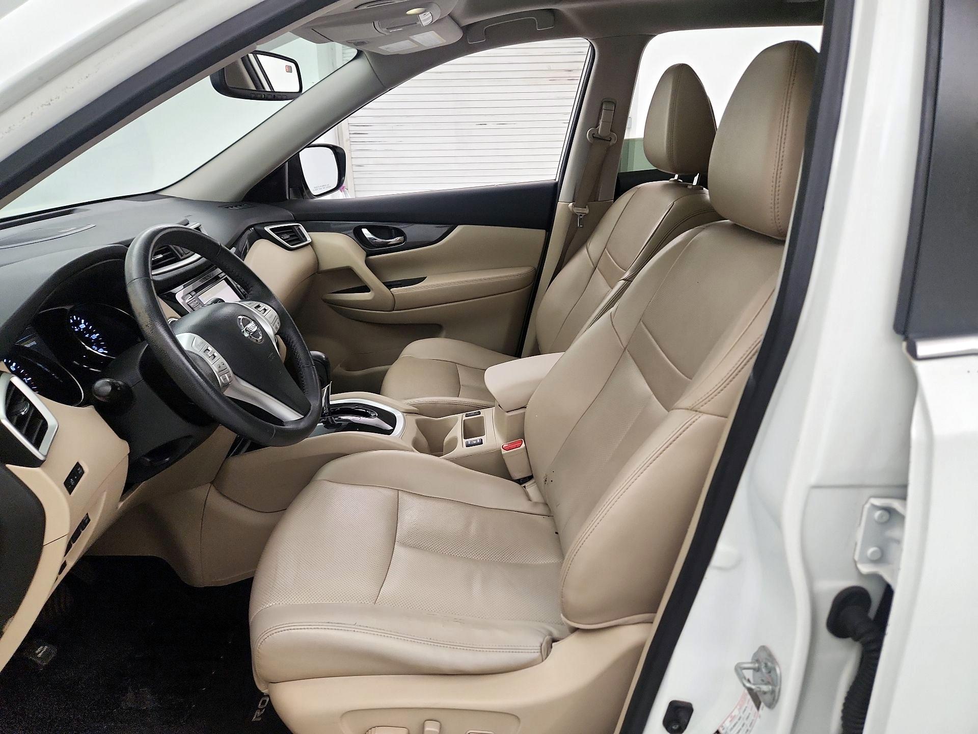 Thumbnail: 2016 Nissan Rogue - 11