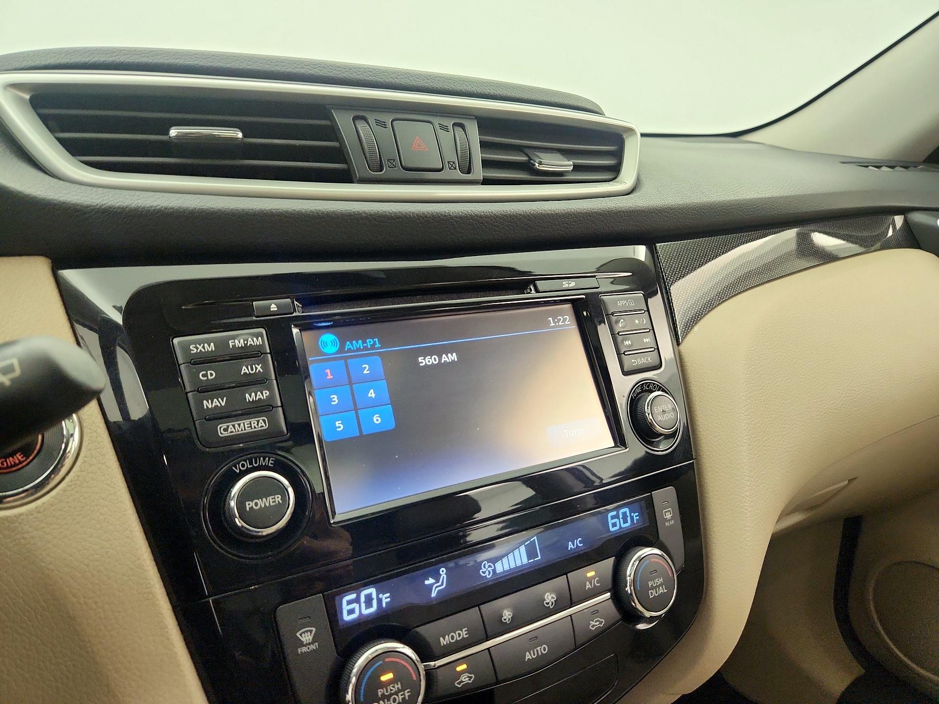 Thumbnail: 2016 Nissan Rogue - 16