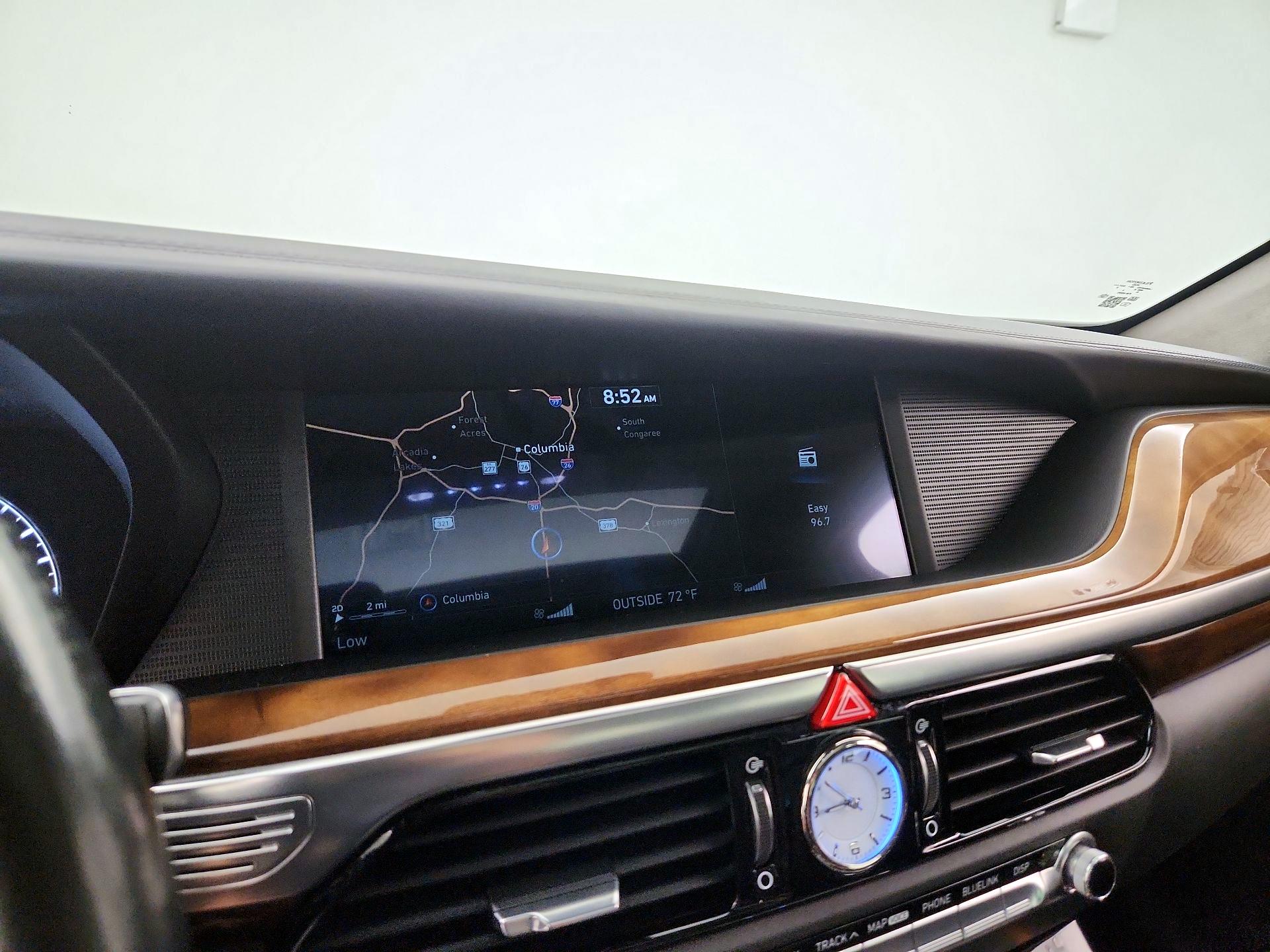 Thumbnail: 2017 Genesis G90 - 14