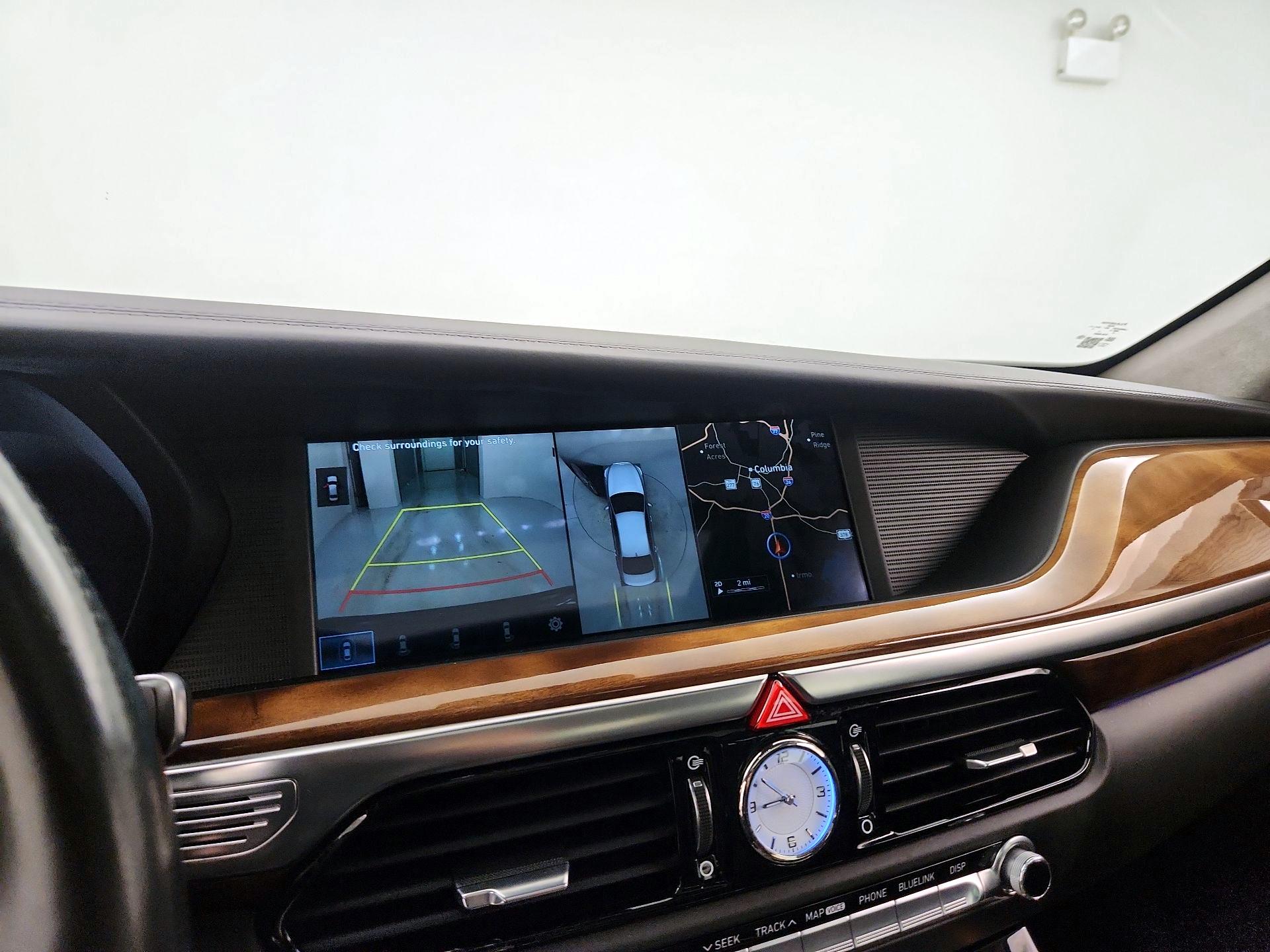 Thumbnail: 2017 Genesis G90 - 15