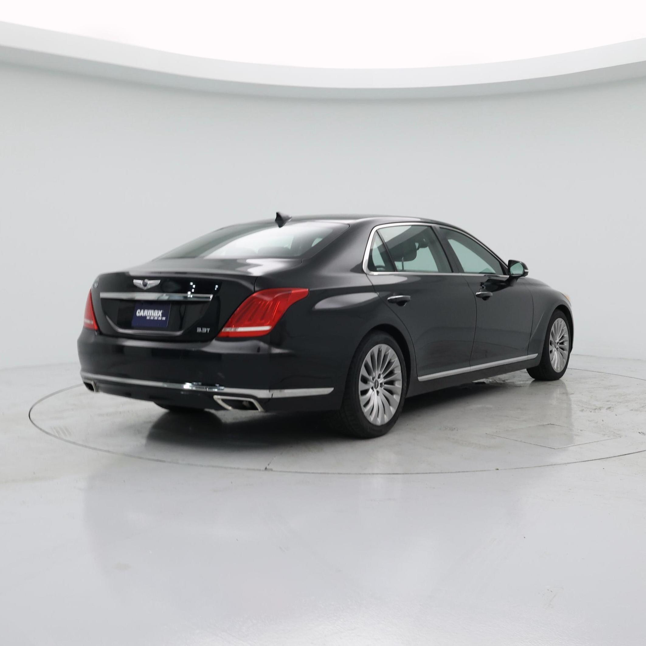 Thumbnail: 2017 Genesis G90 - 8