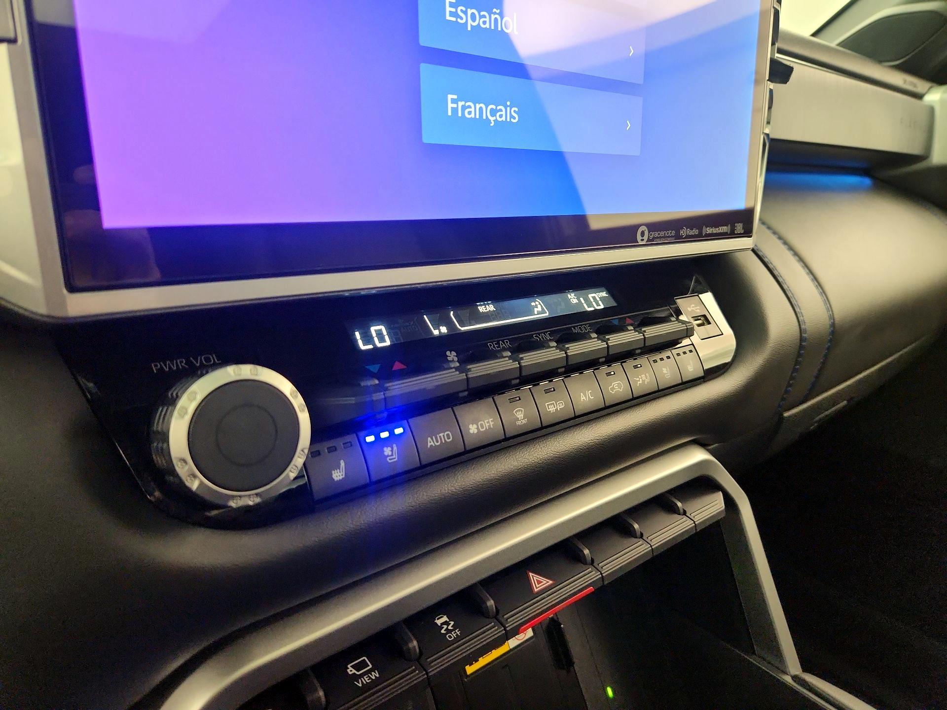 Thumbnail: 2024 Toyota Sequoia - 17