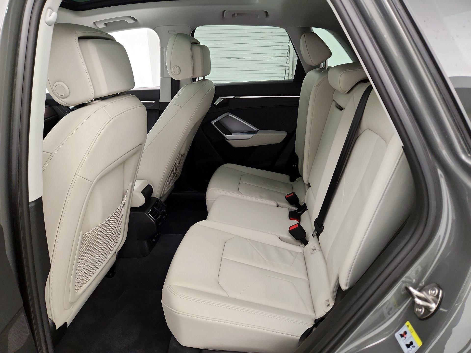 Thumbnail: 2025 Audi Q3 - 20