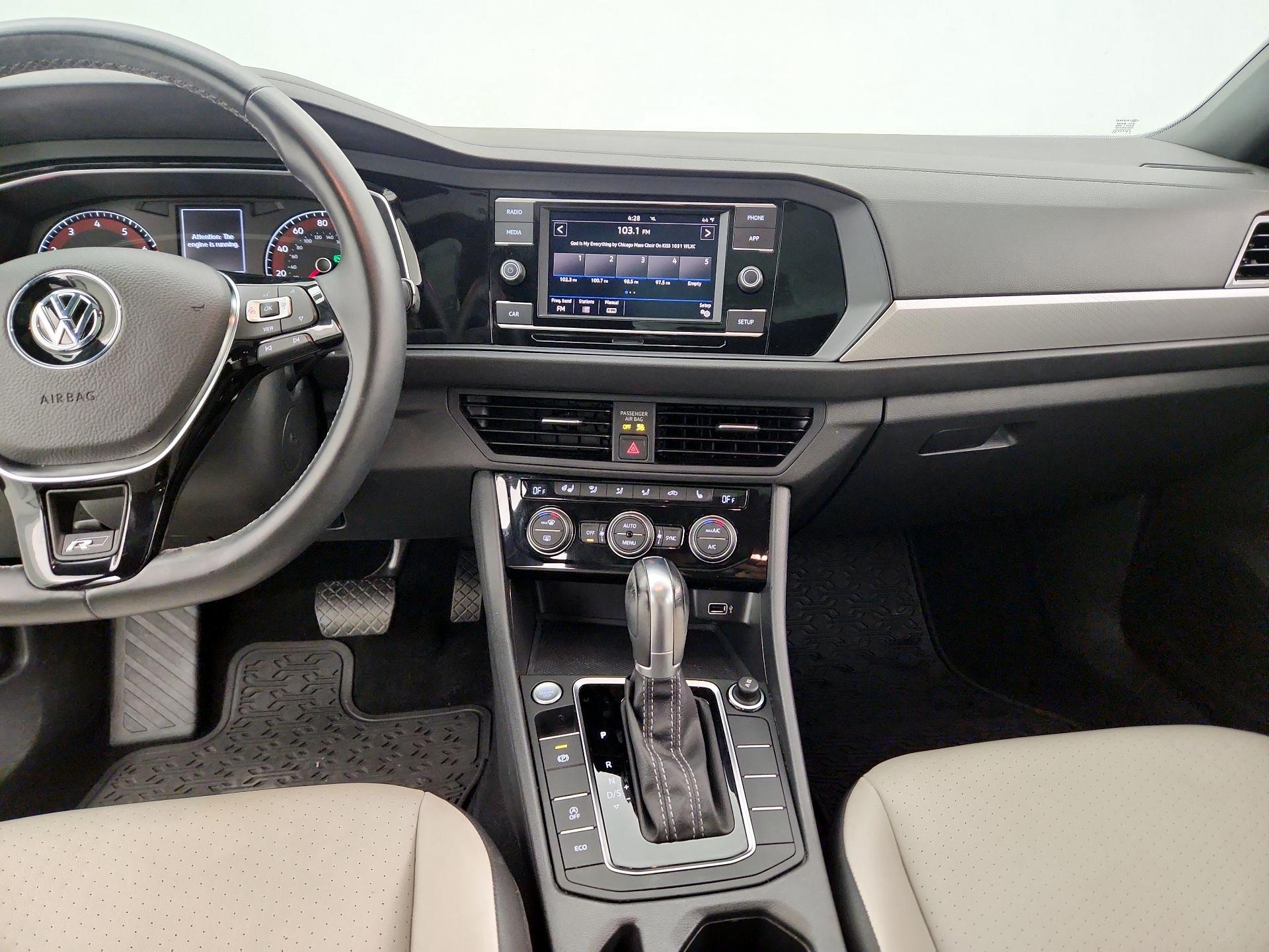 Thumbnail: 2019 Volkswagen Jetta - 9