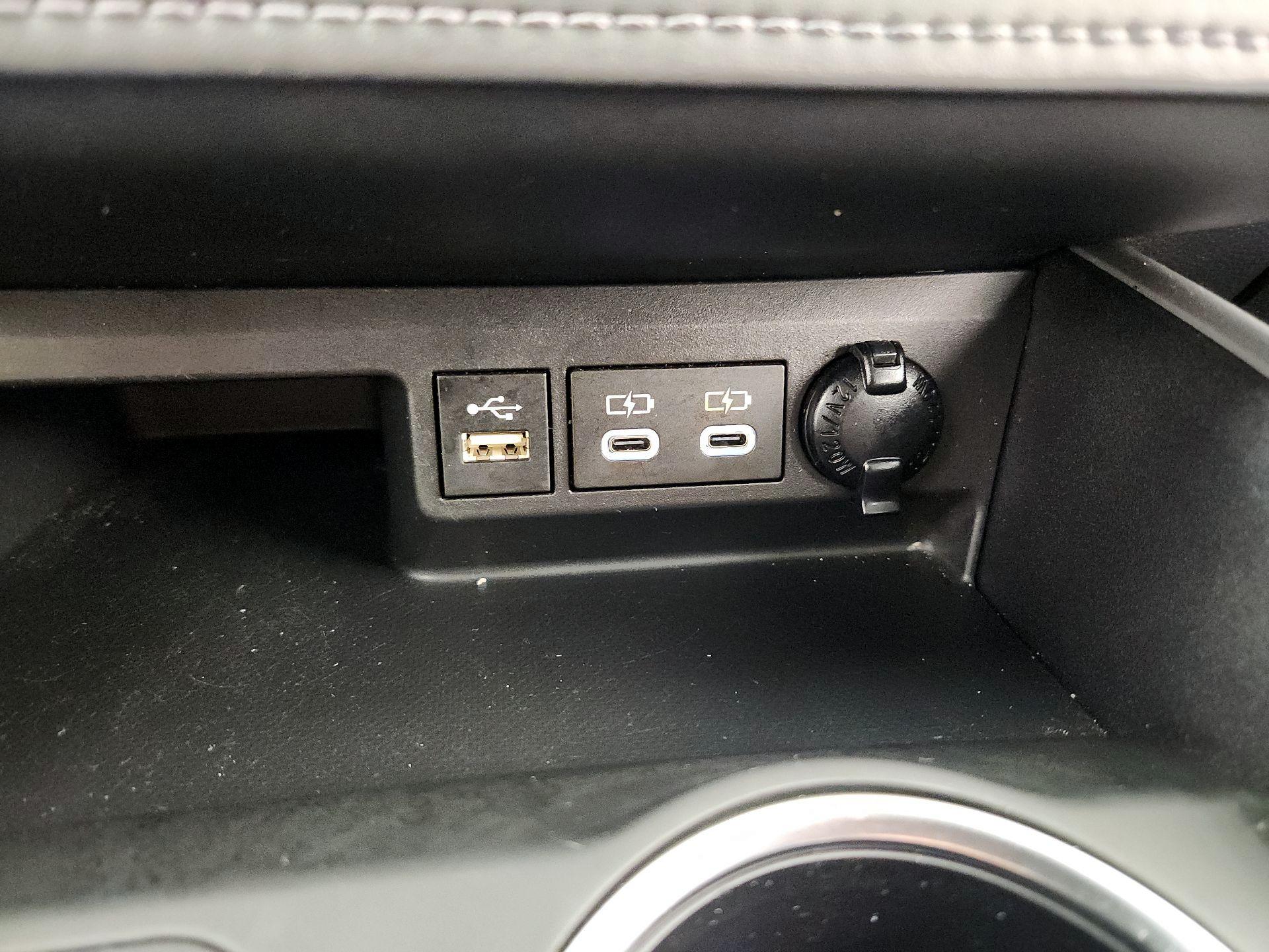 Thumbnail: 2023 Toyota Highlander - 19