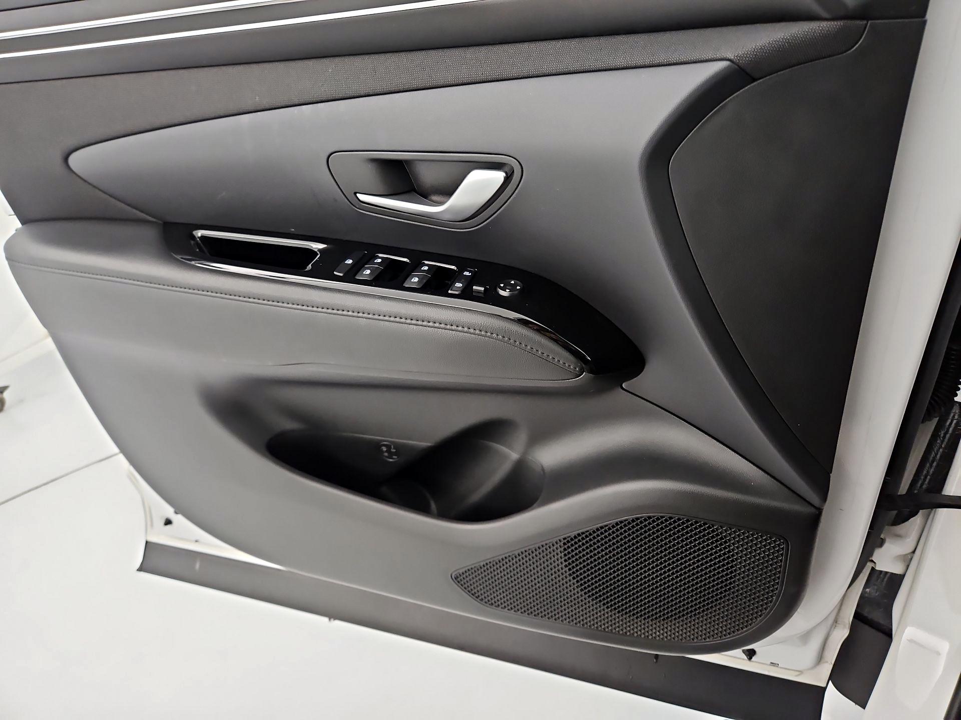 Thumbnail: 2022 Hyundai Tucson - 12