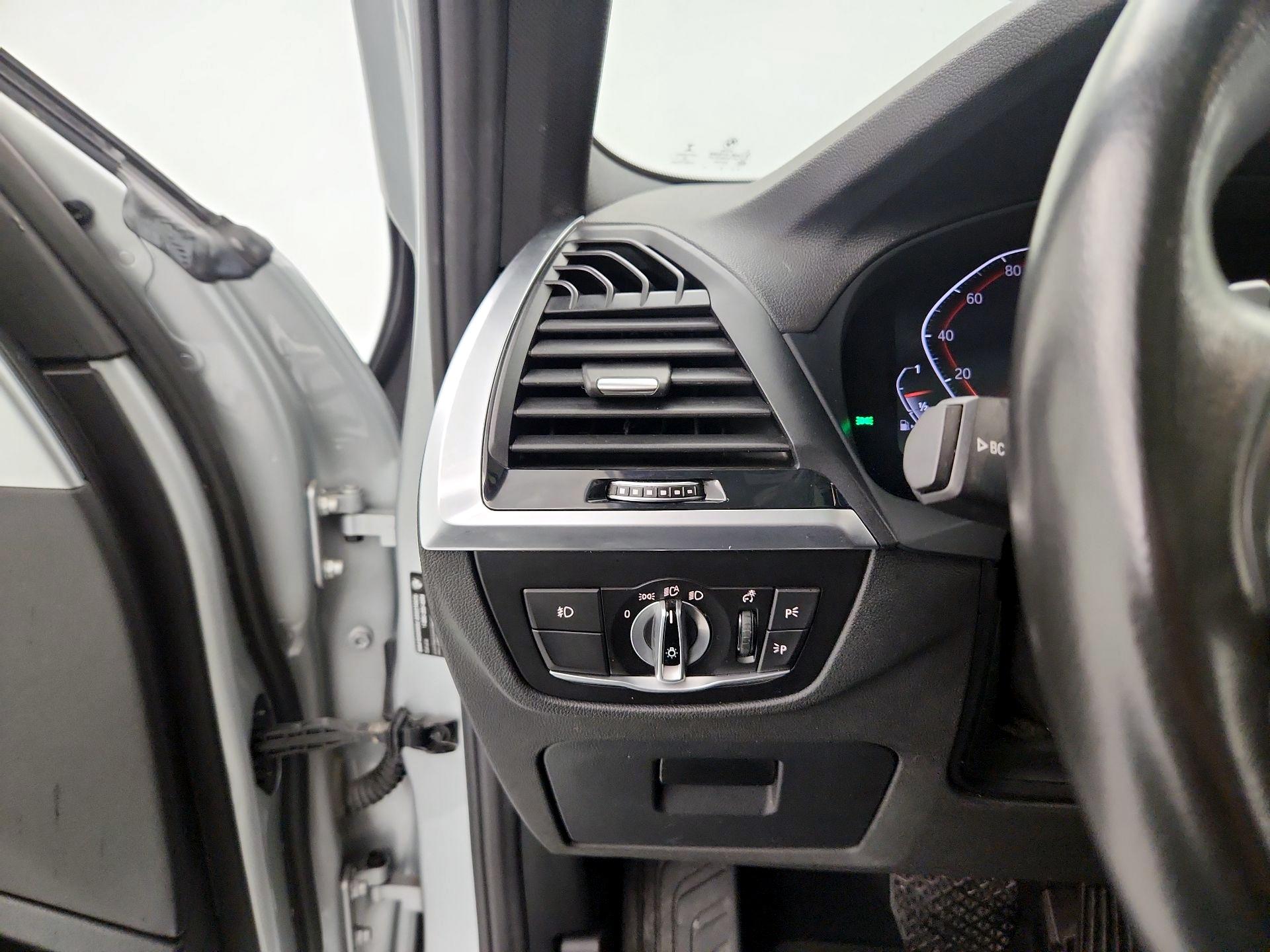 Thumbnail: 2021 BMW X3 - 13