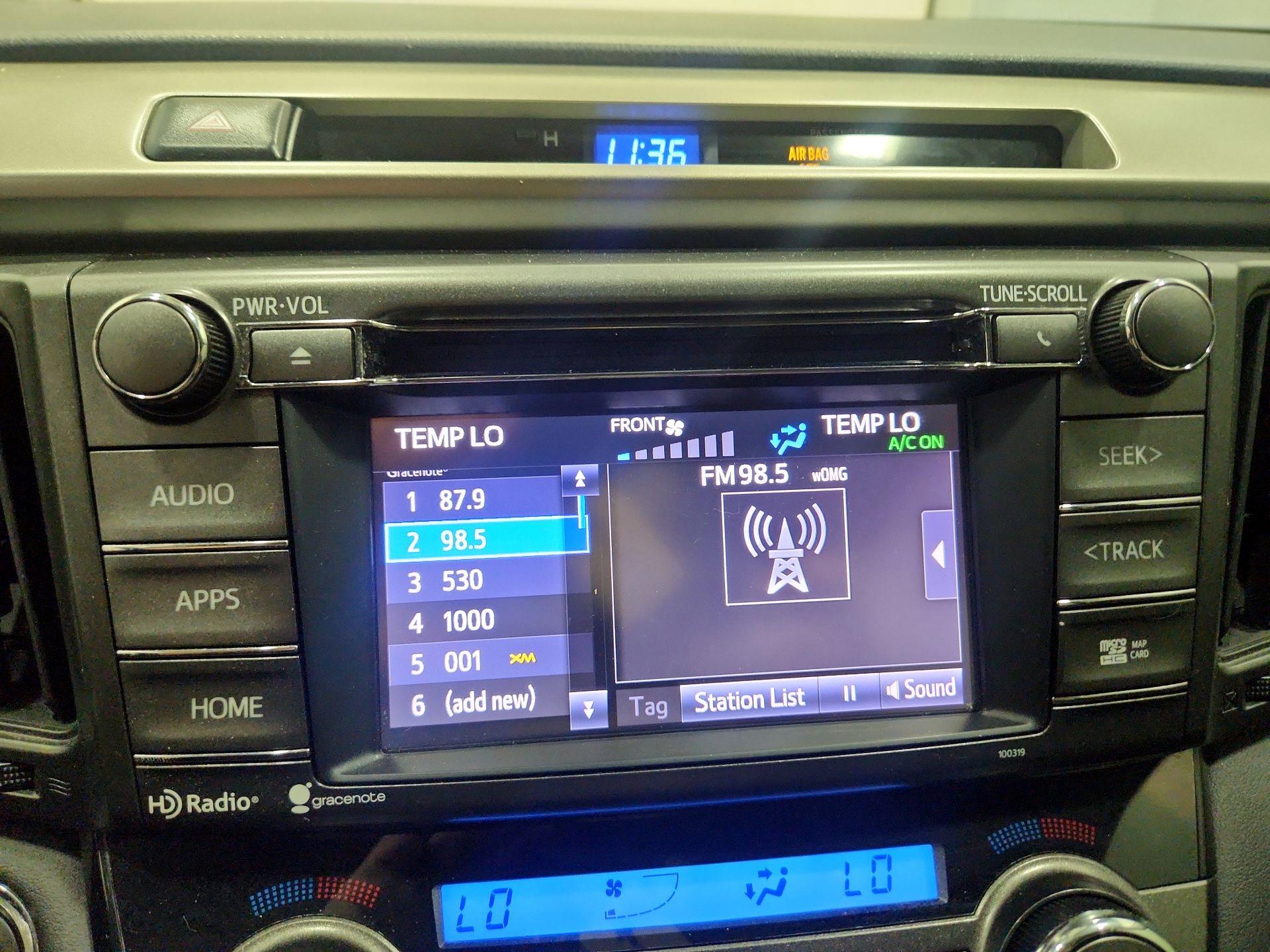 Thumbnail: 2014 Toyota RAV4 - 16