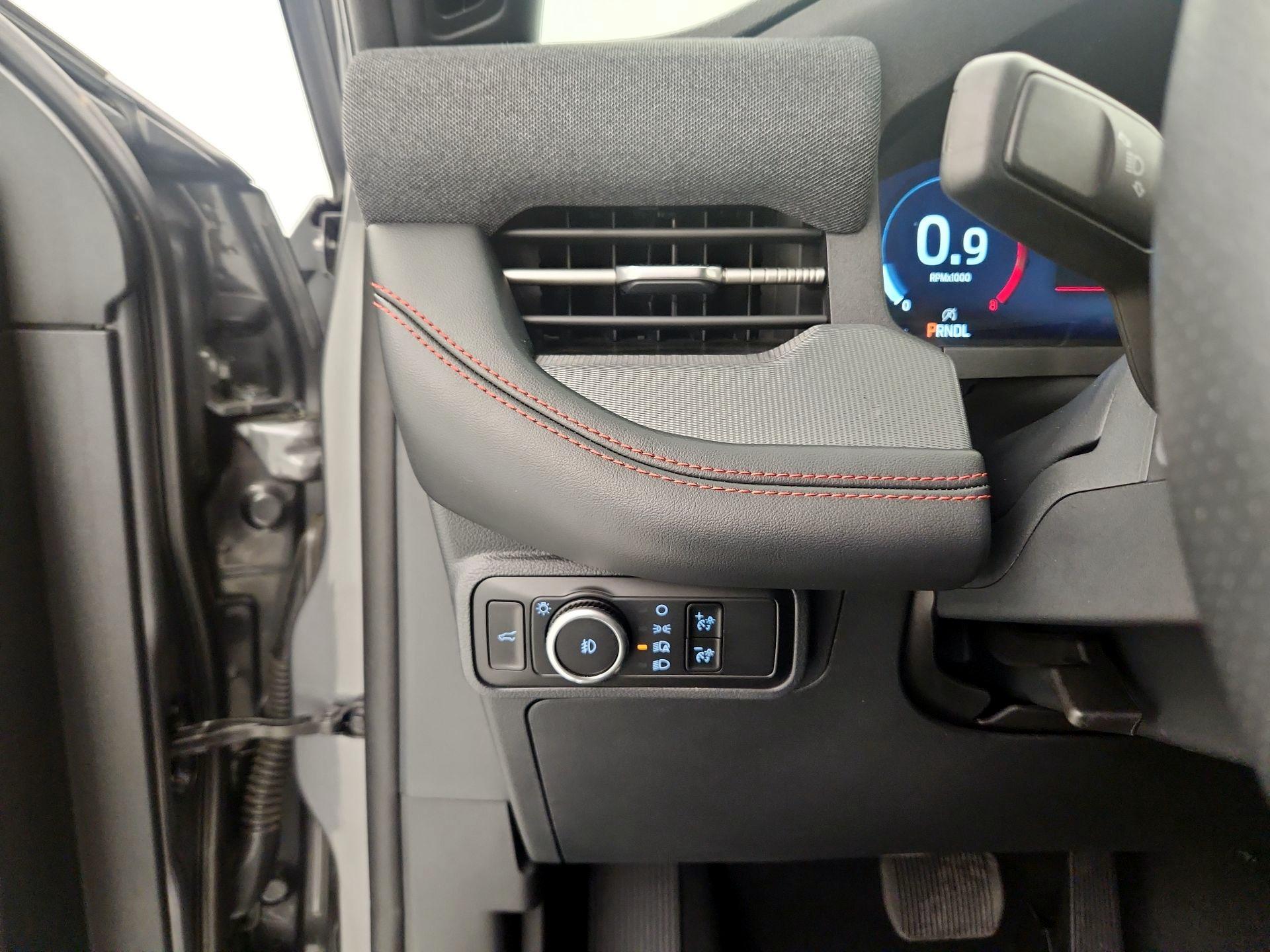 Thumbnail: 2025 Ford Explorer - 13