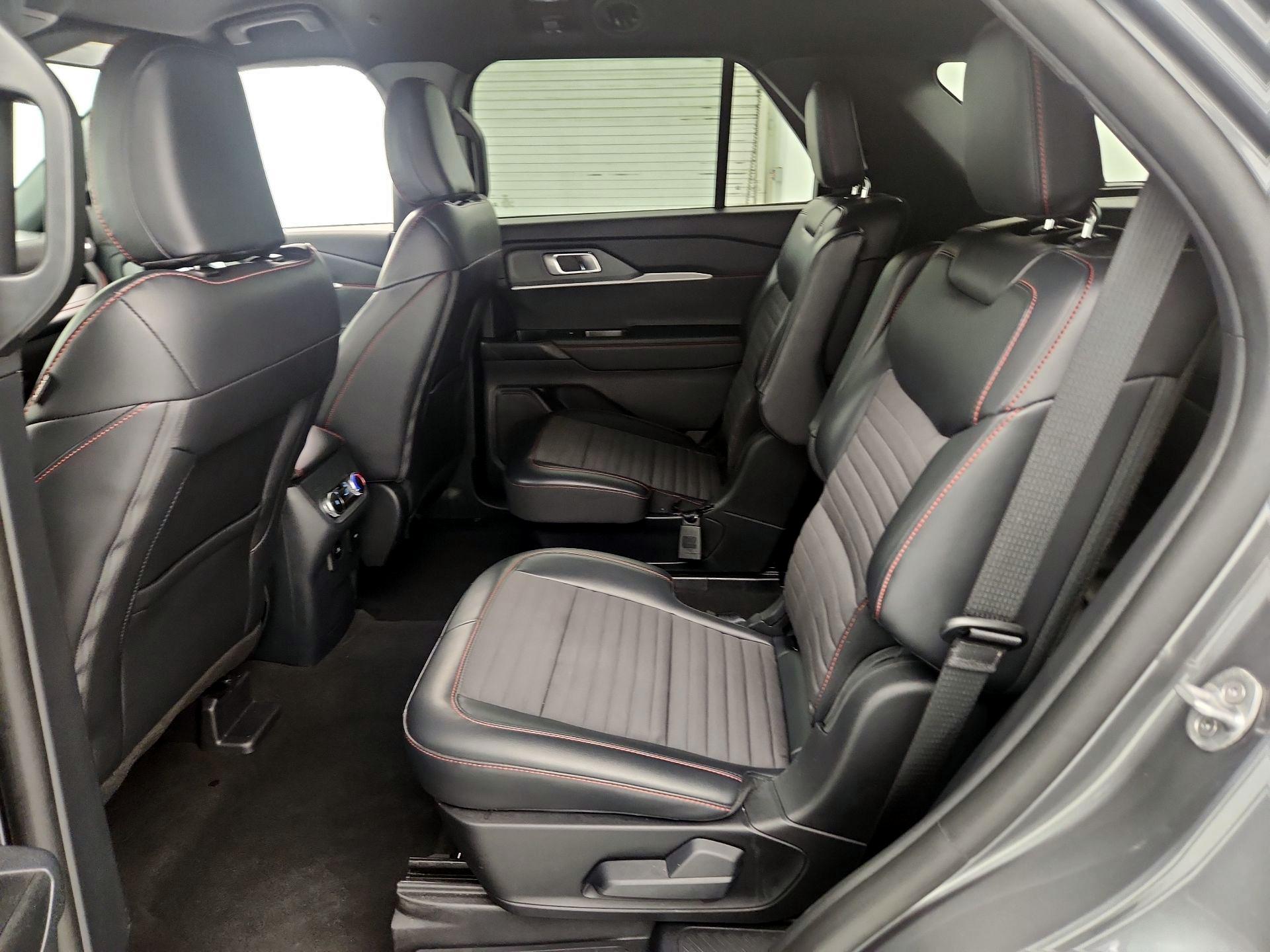 Thumbnail: 2025 Ford Explorer - 20