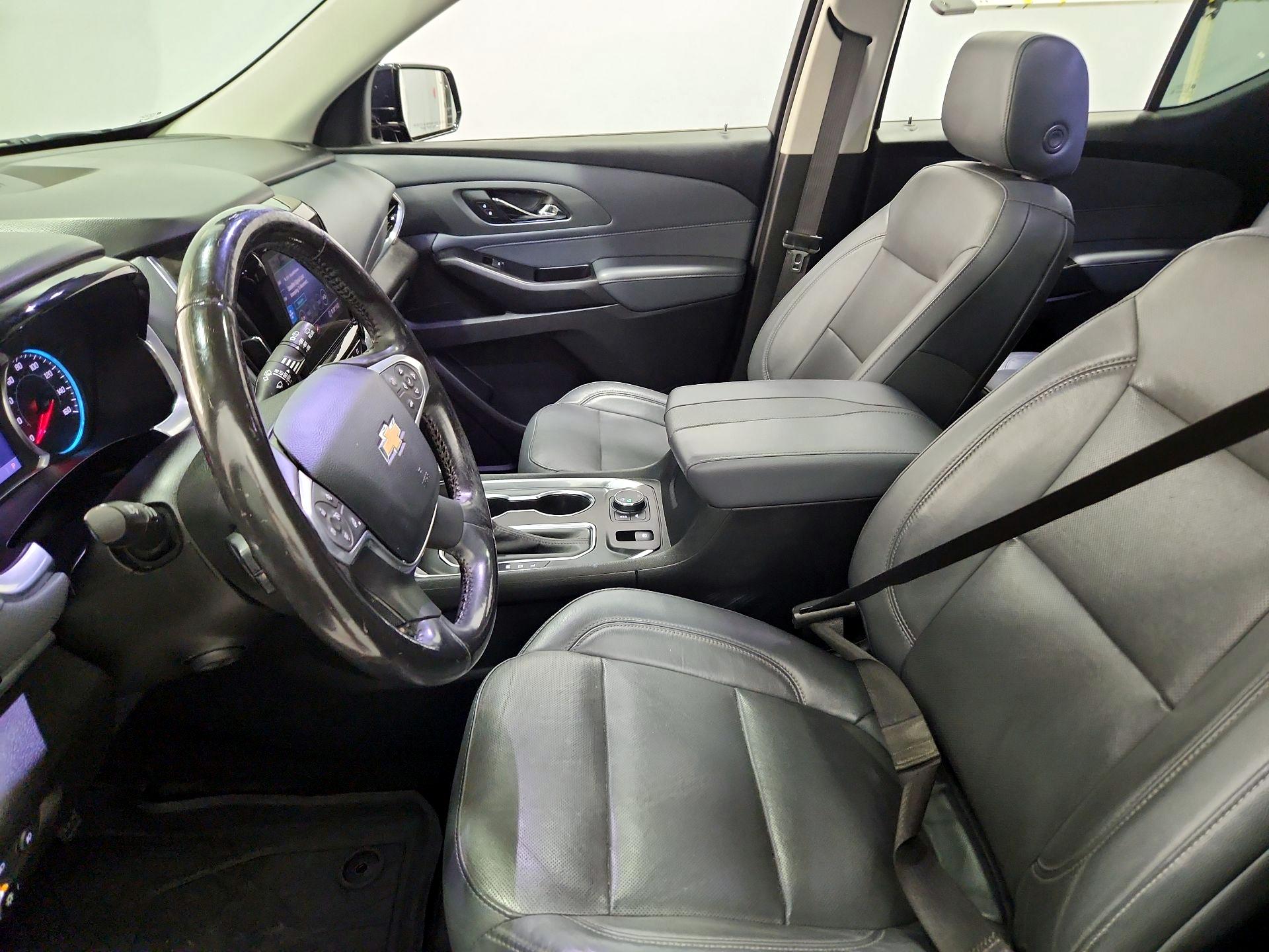 Thumbnail: 2020 Chevrolet Traverse - 11